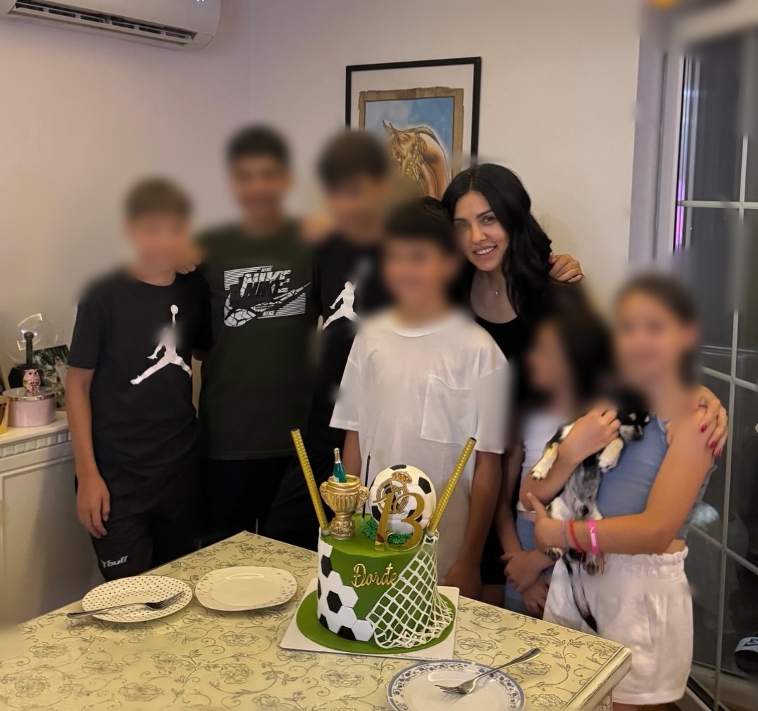 Slavlje u domu Tanje Savić, pljušte čestitke FOTO 6 Tanja Savic sin