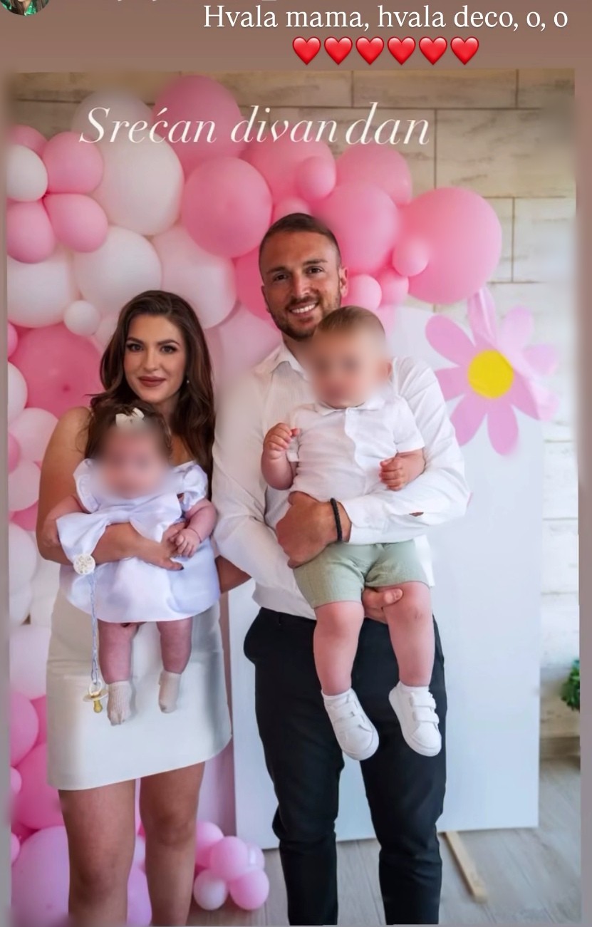 Slavlje u domu zvezde Granda, čestitke pristižu sa svih strana: "Hvala mama, hvala deco" 7 Zeljko DJukanovic