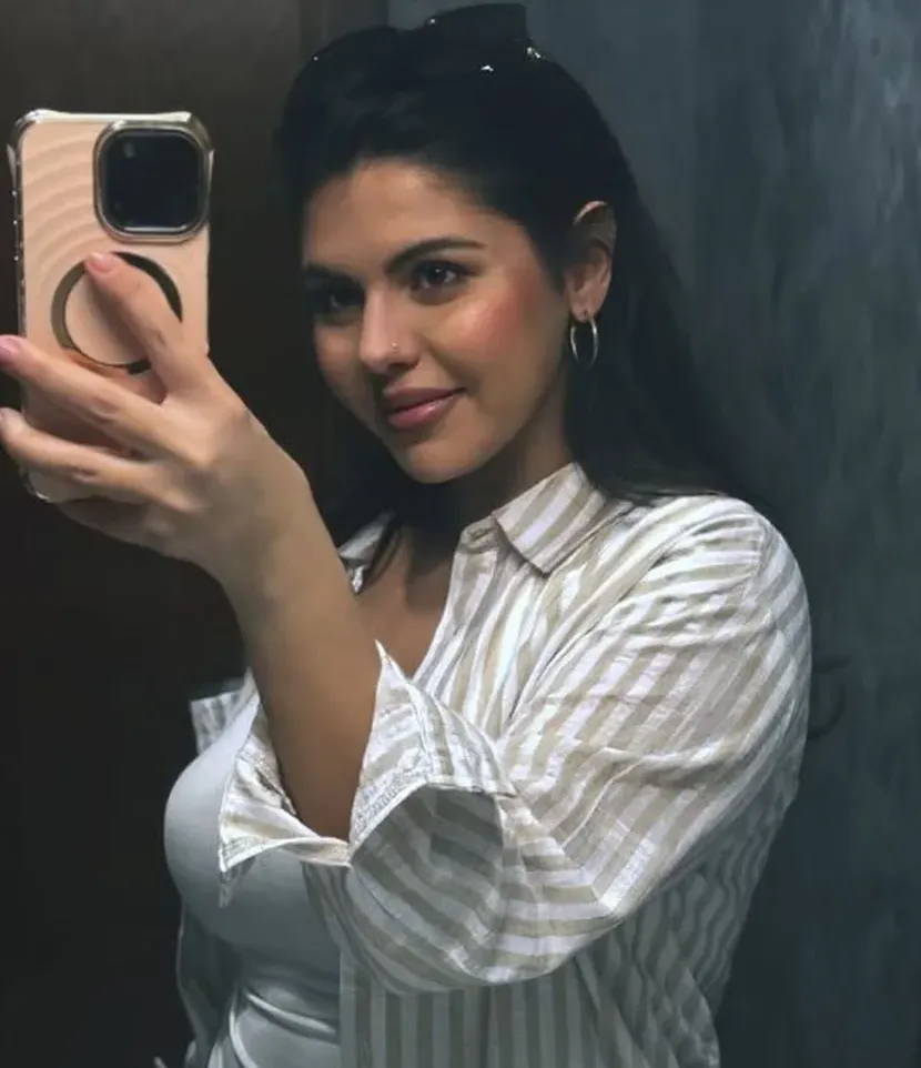 azra 830x0 1 e1752751259507