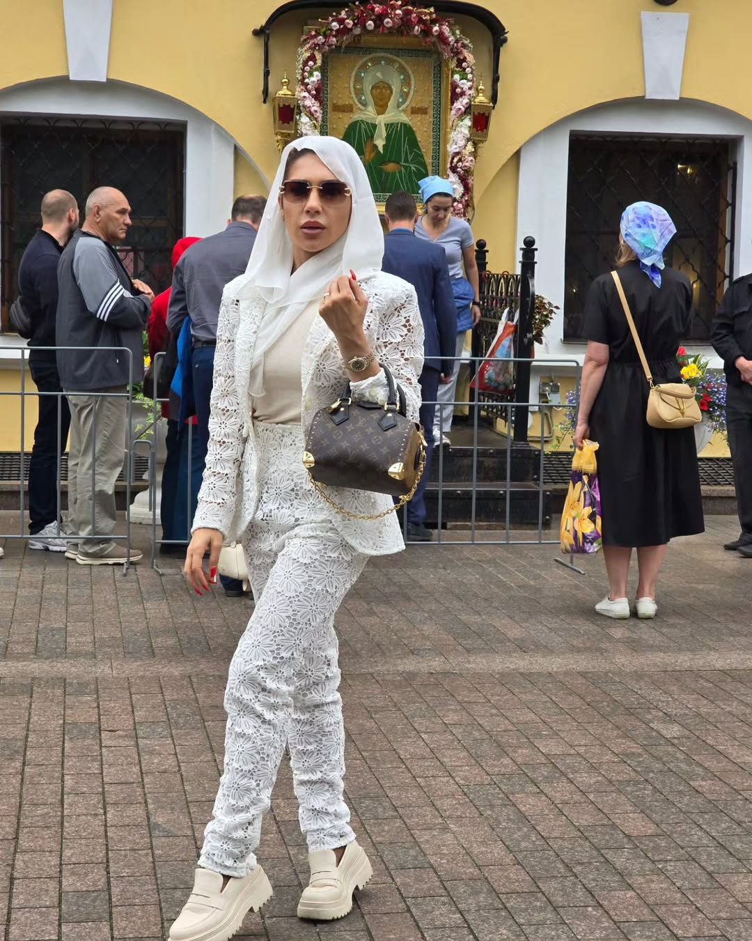 Voditeljka u suzama: "Radila sam dok mi je mrtav otac ležao u sanduku" 5 jovana jeremic