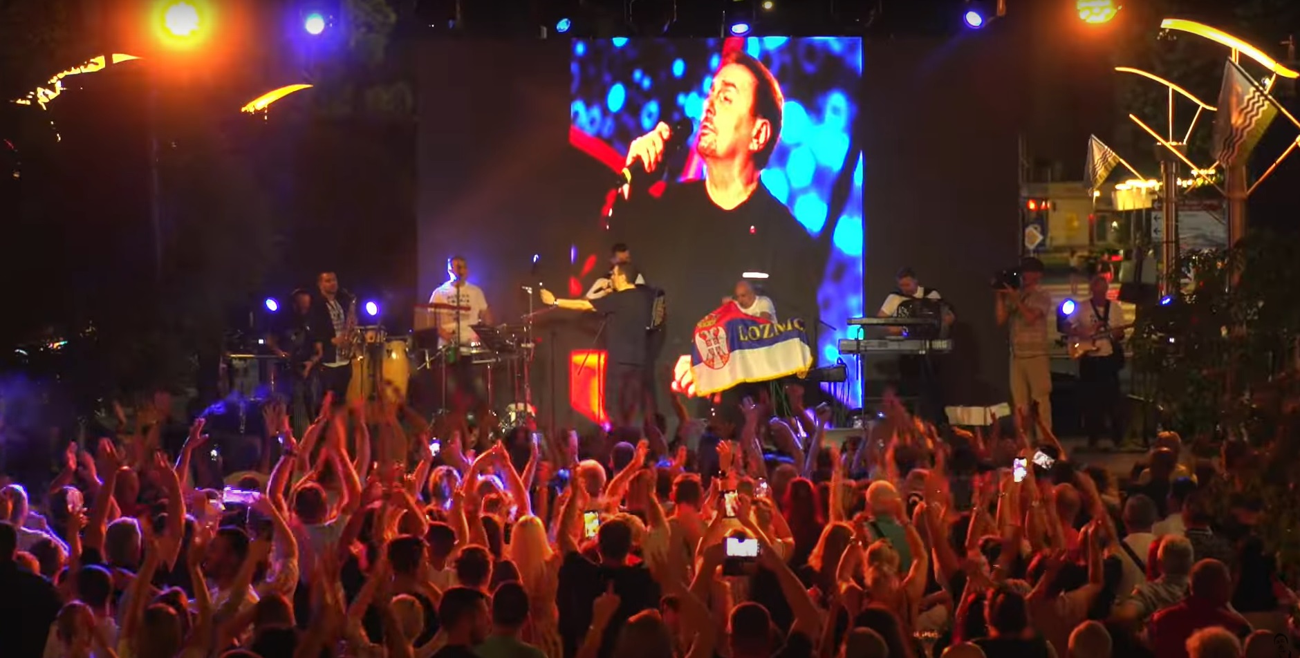 Keba vrlo emotivan, zagrlio sina: "U mom srcu Drina nema zaborava" VIDEO 8 keba koncert1