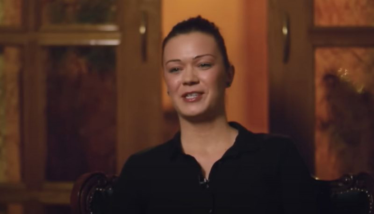 Ovo je snajka Goce Lazarević: Godinama je u braku sa njenim sinom, a sada je otkrila kakva je pevačica svekrva FOTO 7 163238 svetlana popovic youtube printscreen orig