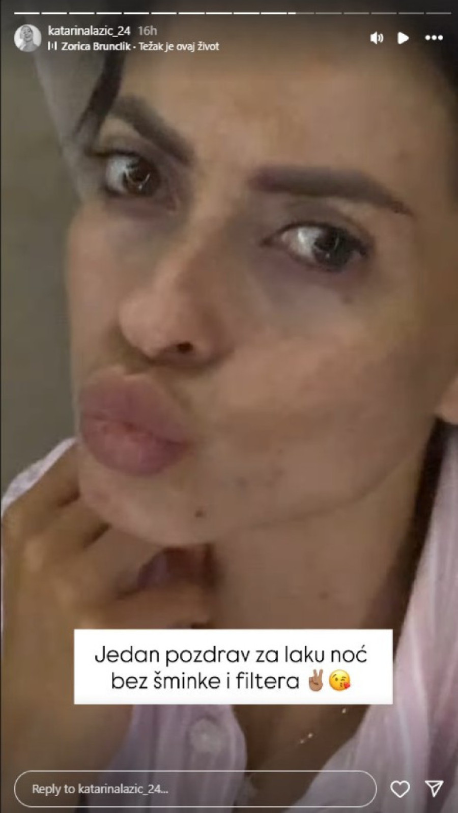 Ovako izgleda žena Darka Lazića bez trunke šminke FOTO 7 765563 screenshot 13 iff