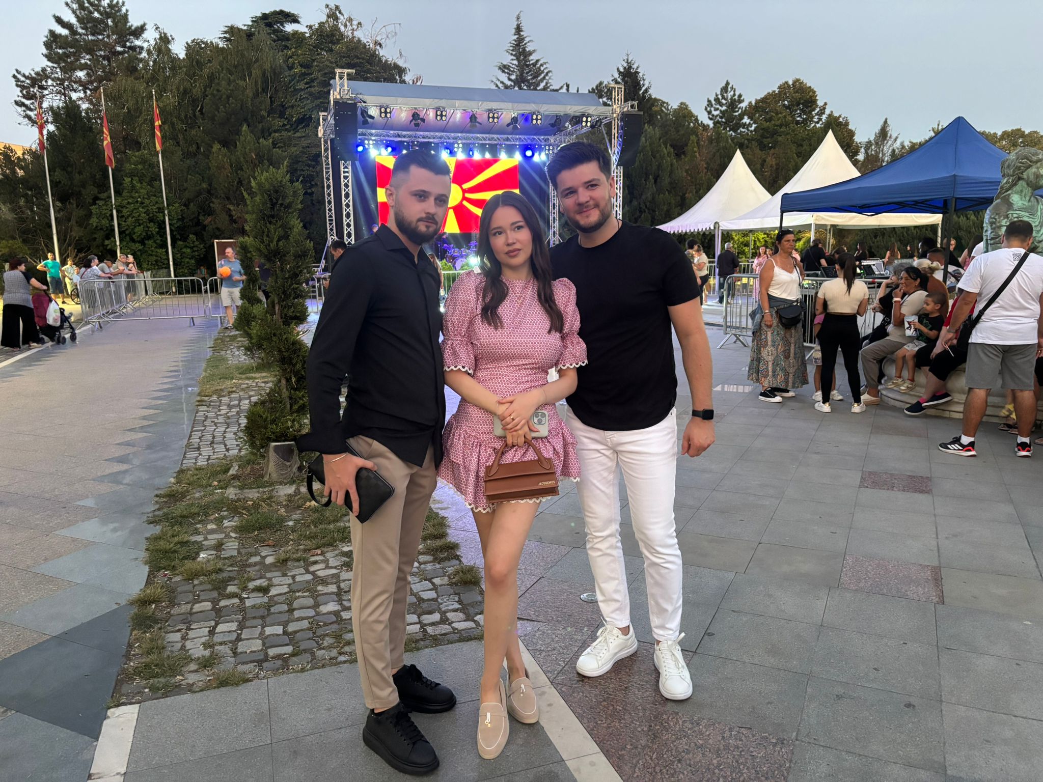 Prvi gosti već stigli na pobednički koncert Nikole Stanišića VIDEO 6 IMG 20250826 WA0022