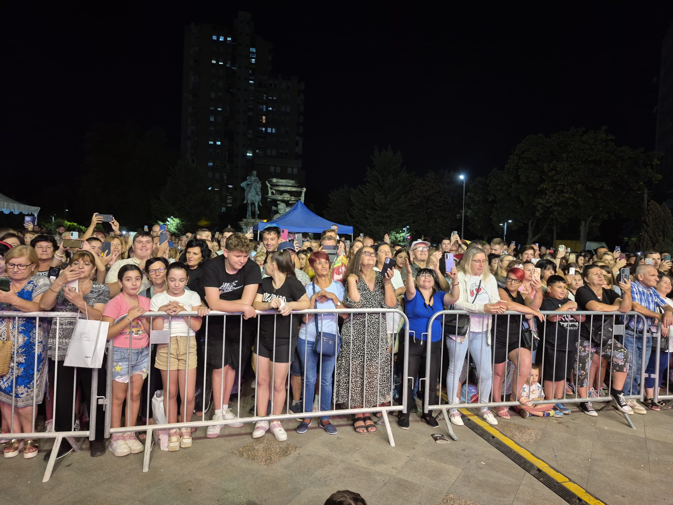 Nikola Stanišić započeo pobednički koncert, sve pršti od emocija VIDEO 6 IMG 20250826 WA0097
