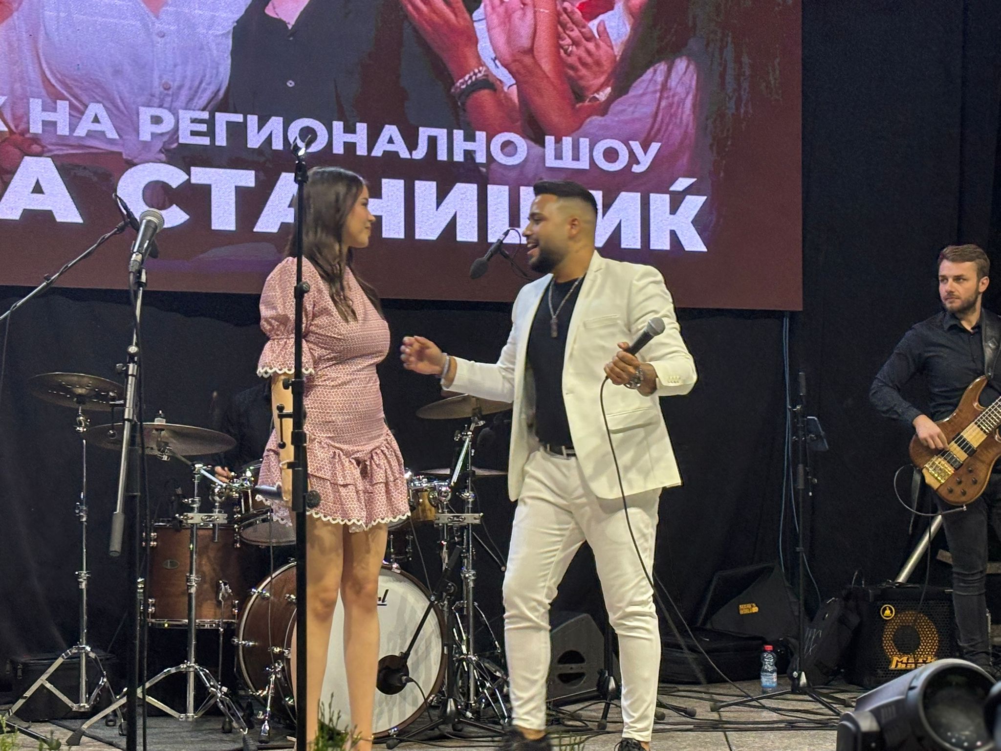 Beograđanka zapalila Skoplje: Na koncertu Nikole Stanišića publiku dovela do delirijuma, da li su po sredi samo "muzičke emocije"? VIDEO 7 IMG 20250826 WA0170