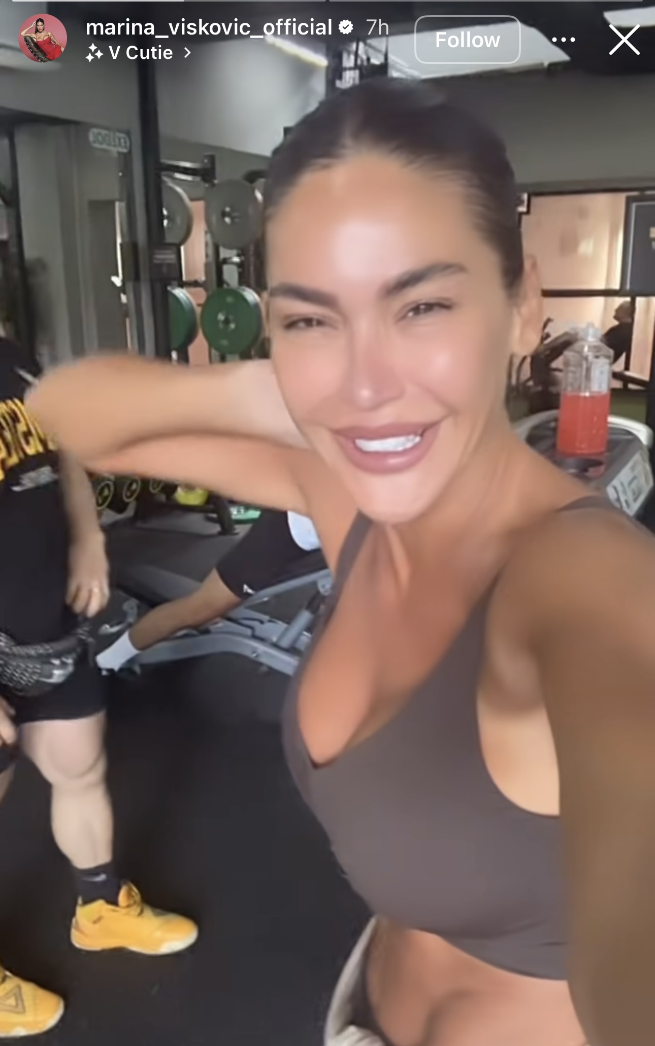 Marina Visković ne izlazi iz teretane: Pevačica pokazala zategnuti stomak u uskom topu FOTO 7 IMG 0503