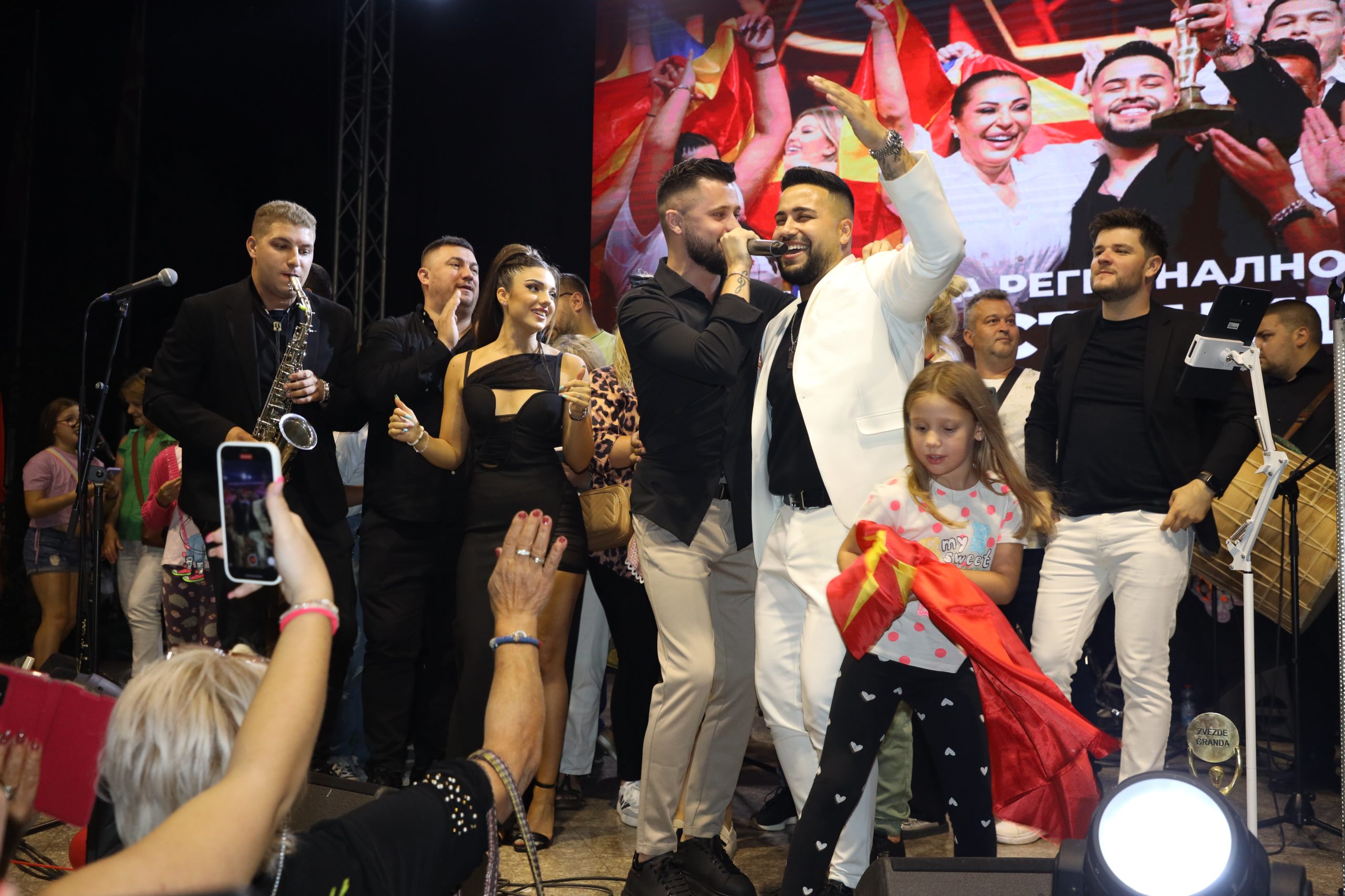 Spektakl kakav Makedonija ne pamti: Svi detalji pobedničkog koncerta Nikole Stanišića u Skoplju VIDEO 12 Nikola Stanisic koncert Skoplje 57