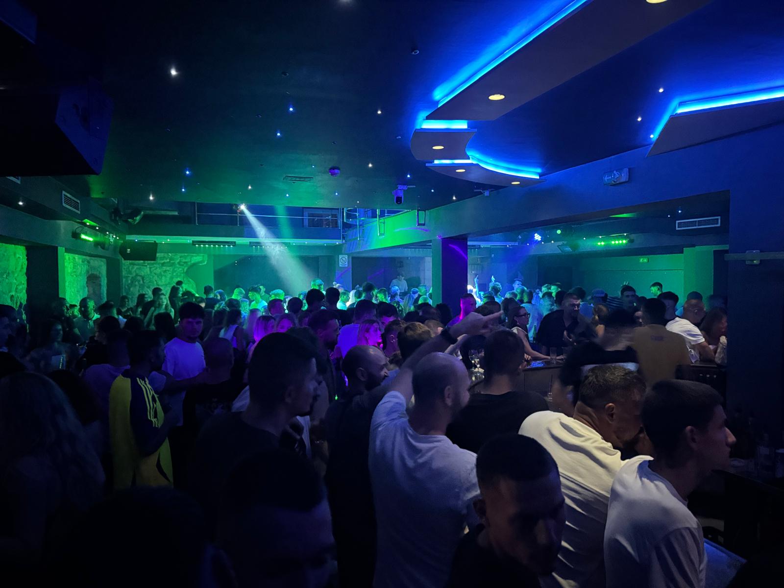 Za Saru Reljić sezona nije propala, pevačica niže uspehe gde god da se pojavi VIDEO 5 WhatsApp Image 2025 08 10 at 11.03.17 1
