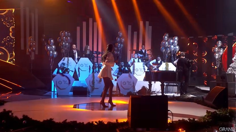 Ovo je najgledaniji nastup iz poslednje sezone Nikad nije kasno: "Bog nije štedeo na njoj" VIDEO 5 dzejla