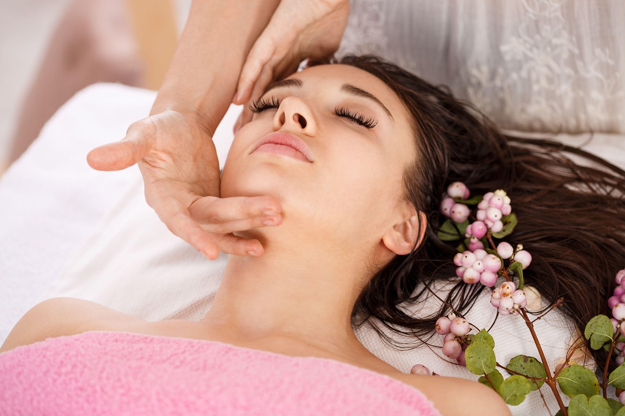 woman 8752830 1280
