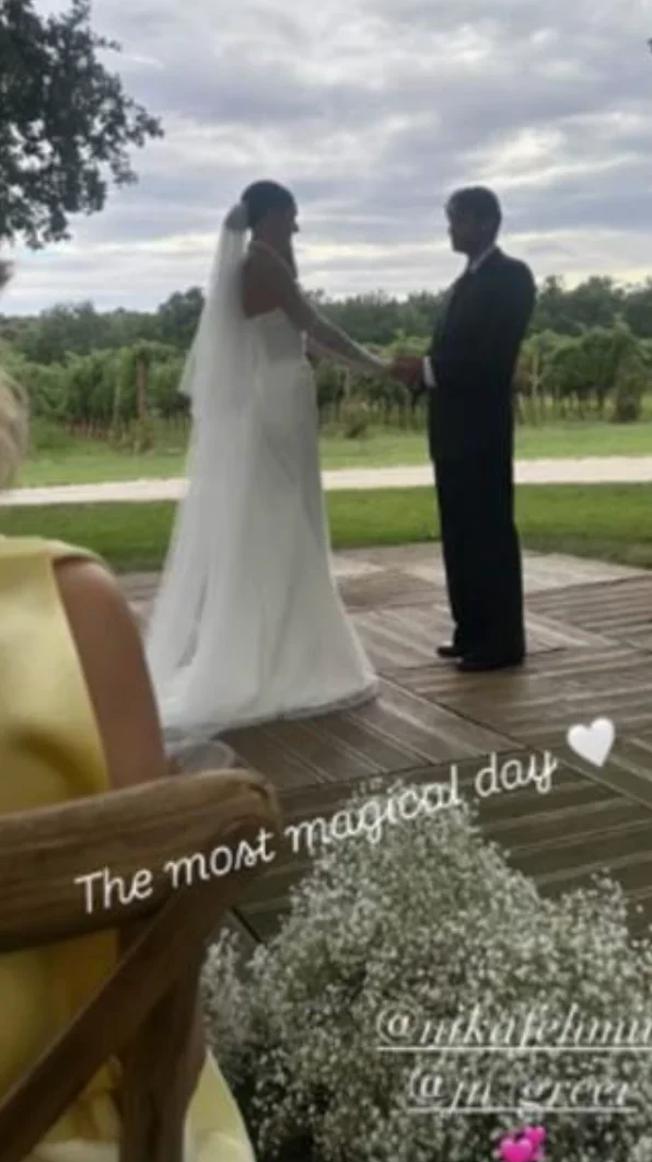 Udala se ćerka našeg glumačkog para: Pogledajte detalje bajkovitog venčanja u Americi FOTO 5 676