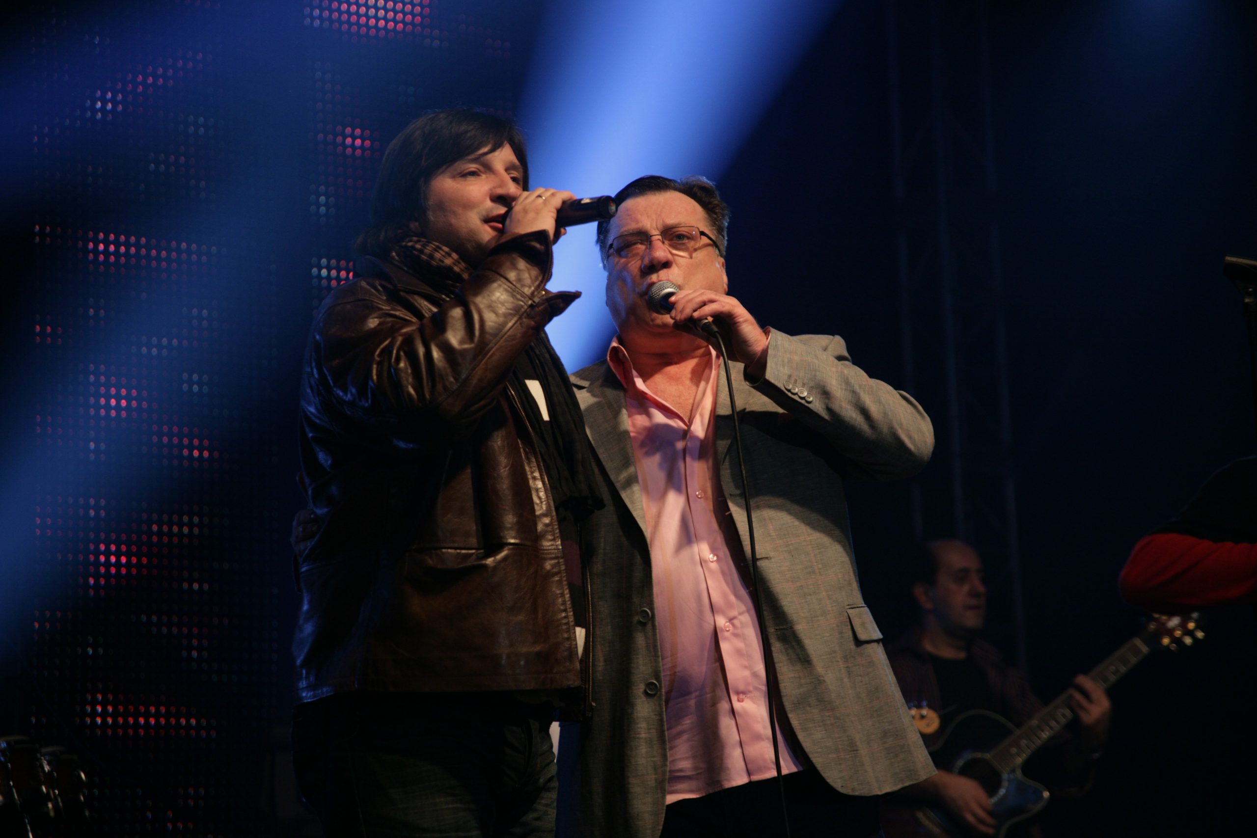Halid Bešlić prebačen na onkologiju, evo u kakvom je stanju 6 HALID BESLIC KONCERT BANJA LUKA FOTO MUNJA 29