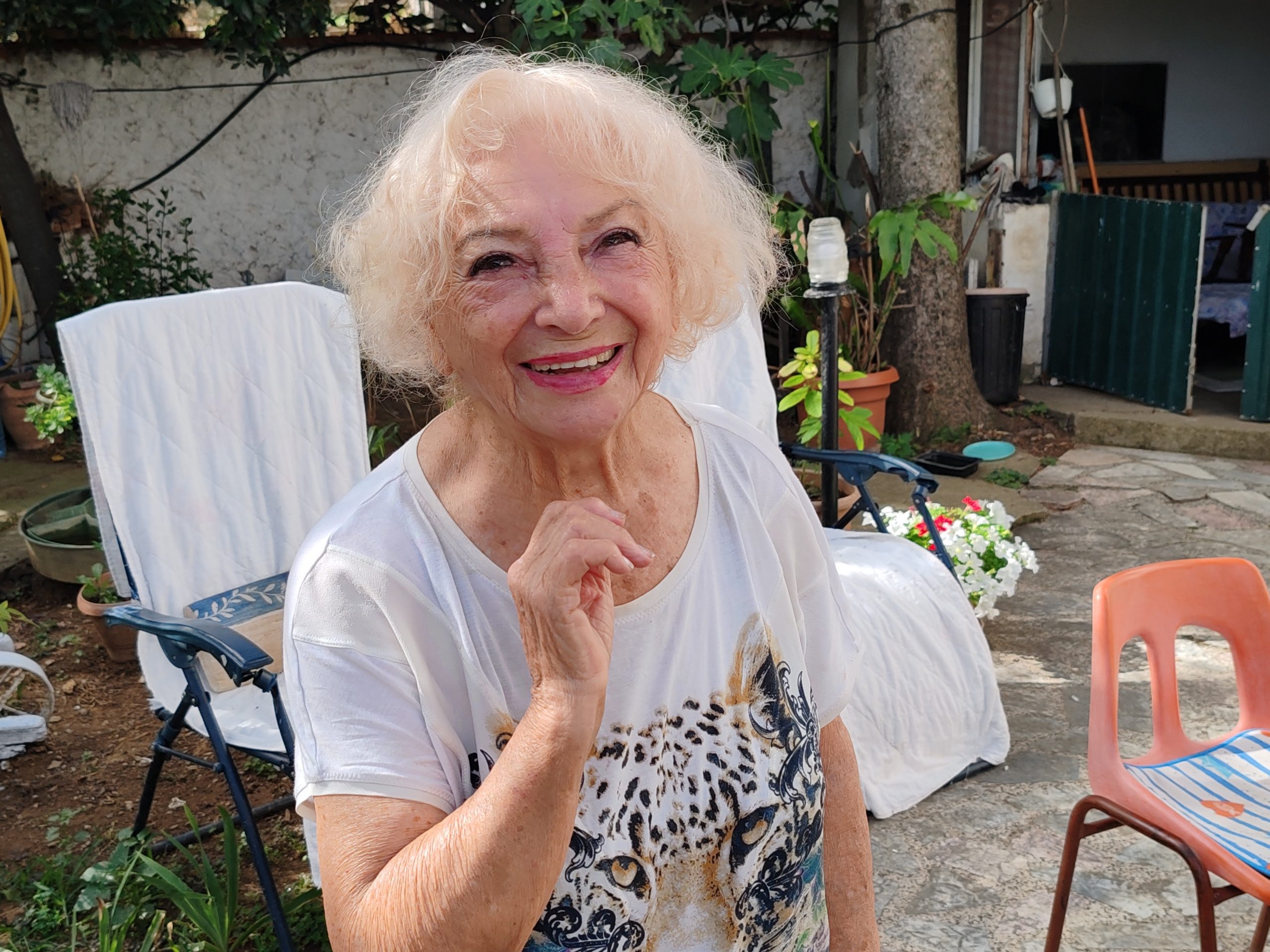 Dobrila Čabrić pokazala eliksir koji sama pravi u Dojranu: "Mnogi padaju u depresiju već u 70-oj" 8 IMG 20240702 082957