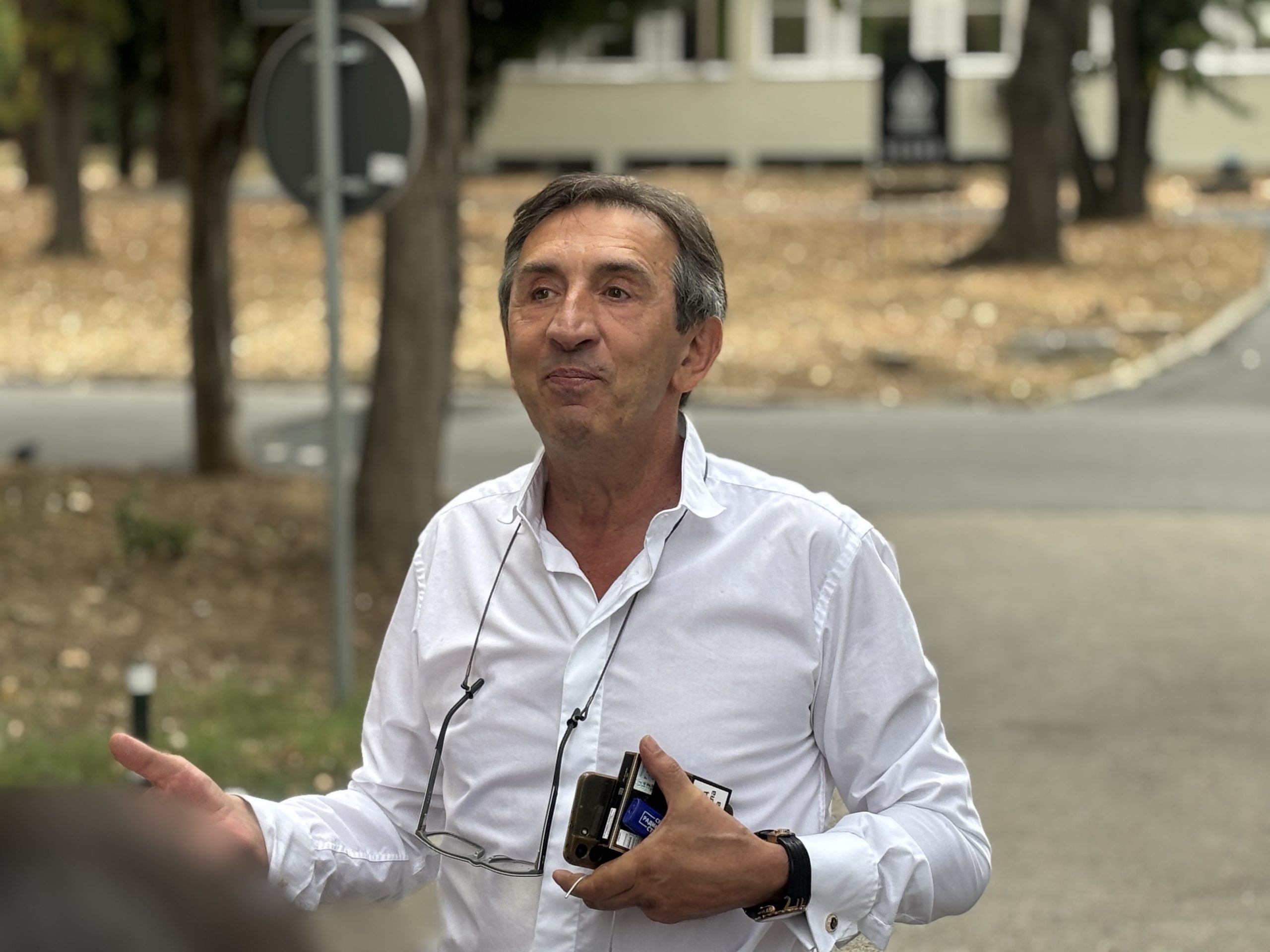 Prvi intervju Žike Jakšića o bolesti: "Ovo mi je bila opomena, izgubio sam osećaj u desnoj ruci" VIDEO 11 IMG 4382