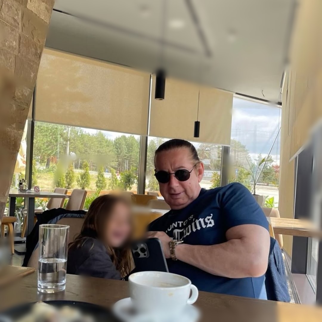 Gazi sedmu deceniju, a sve puca na njemu: Jašar Ahmedovski ne preskače treninge, pokazao i rezultat FOTO 6 Jasar Ahmedovski 3