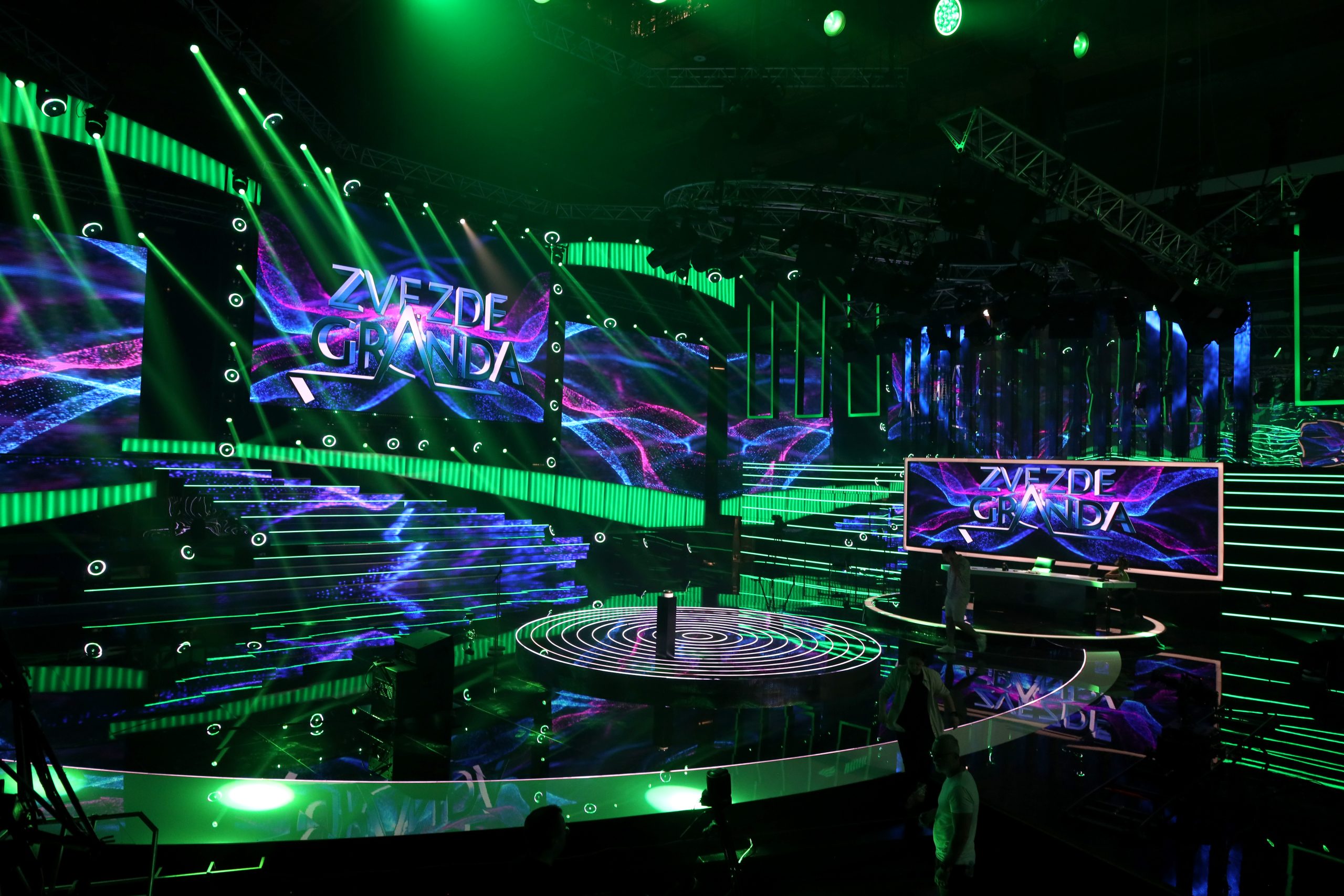 ZVEZDANA PRAŠINA SE DIŽE, najbolji na estradi ponovo biraju najbolje među talentima: Pogledajte promo za novu sezonu "Zvezda Granda" (VIDEO) 6 SCENA ZG 2025 2026 190 FOTO MUNJA ok