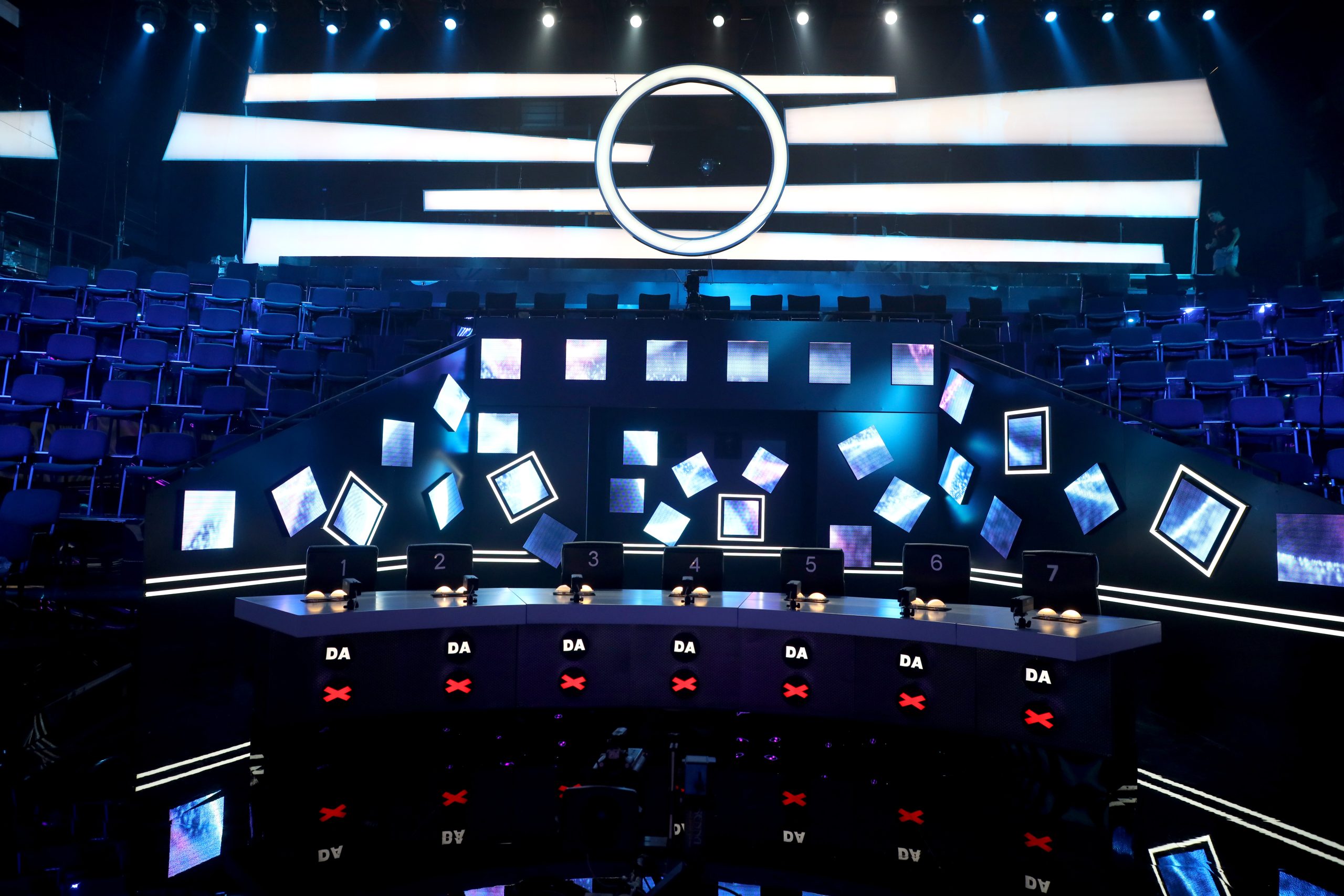 Zvezde Granda ili drugo takmičenje? Pevačica otkrila koji TV format će gledati u subotu 5 SCENA ZG 2025 2026 FOTO MUNJAok