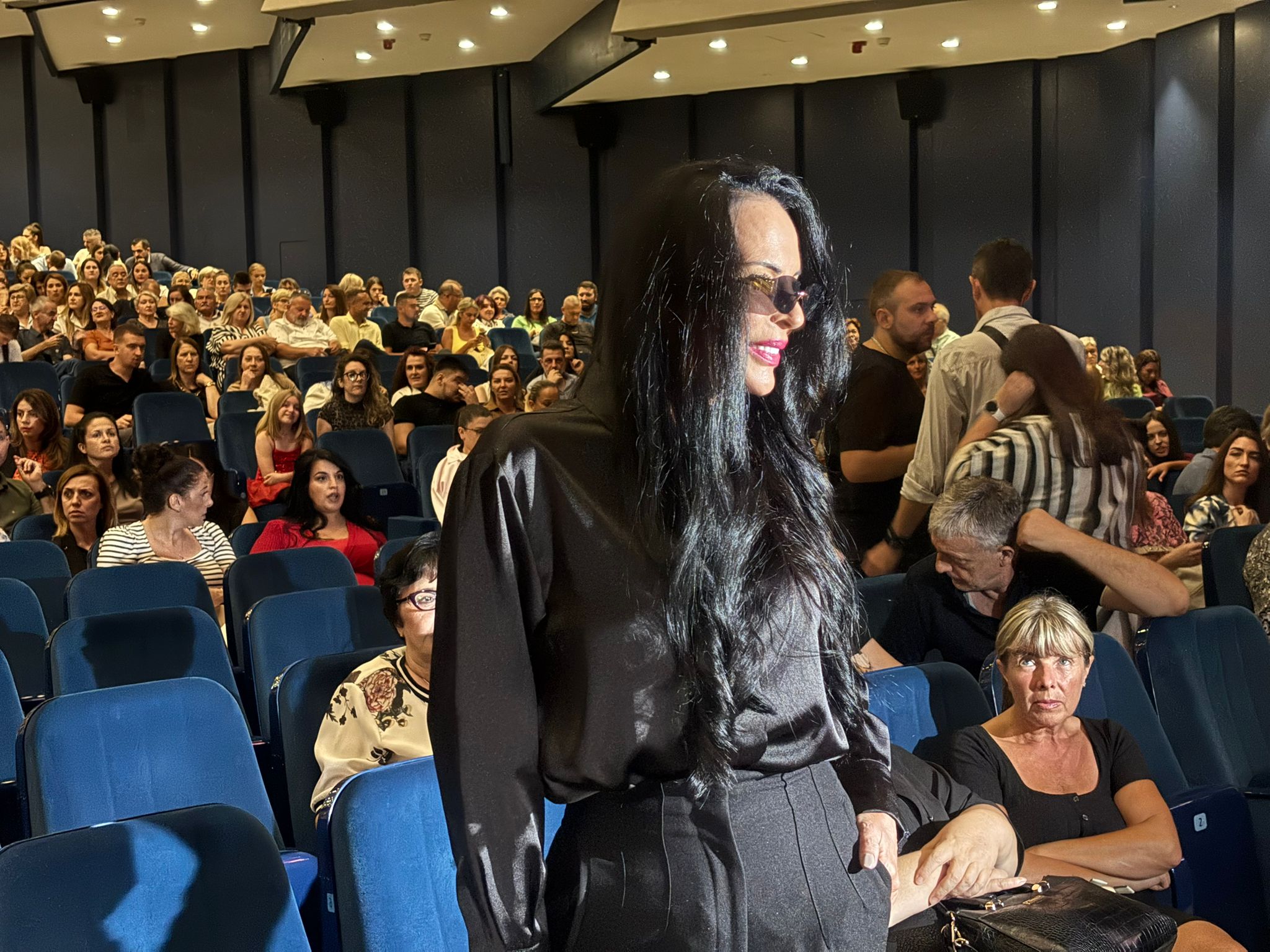 Ana Bekuta okupila srpski džet-set u Sava Centru, u publici i poznati glumac FOTO 10 image00002 1