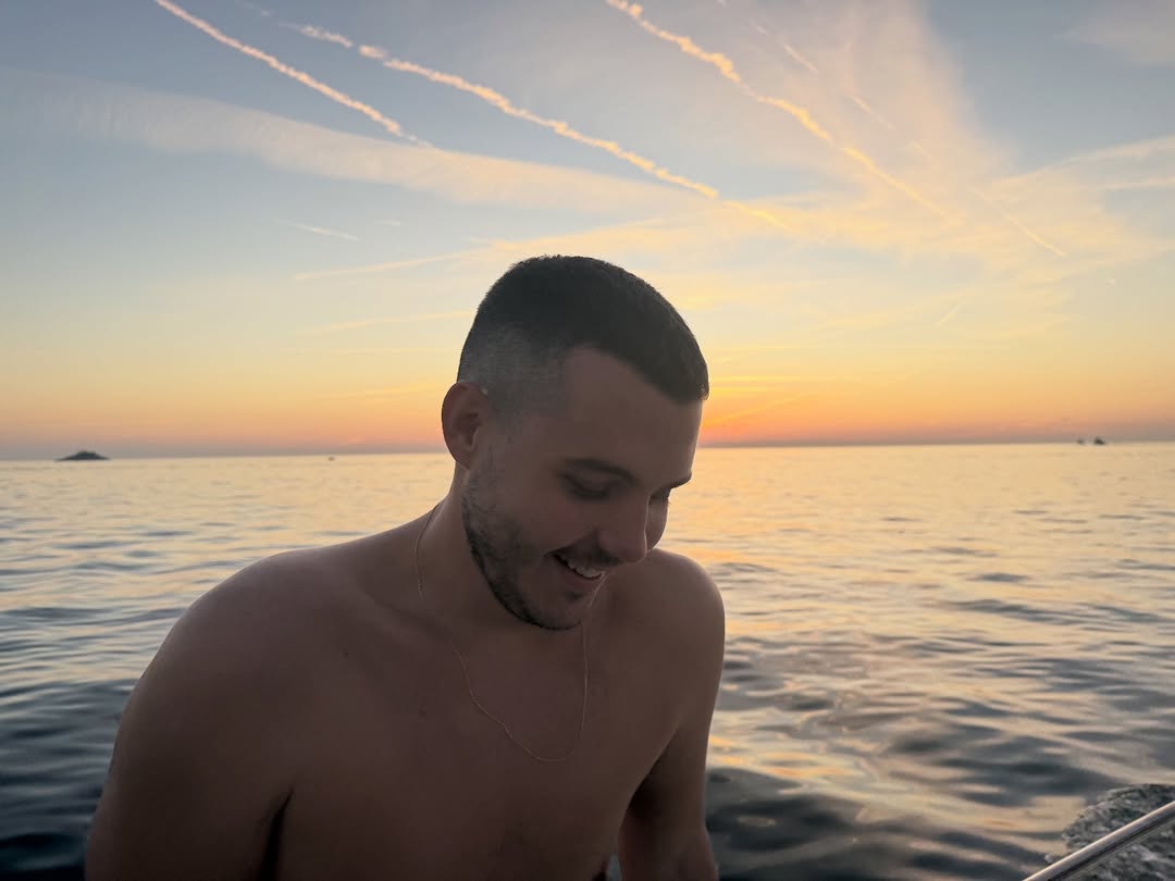 Skinuo se Viktor Živojinović nakon što je smršao 70 kilograma FOTO 7 viktor zivojinovic 5