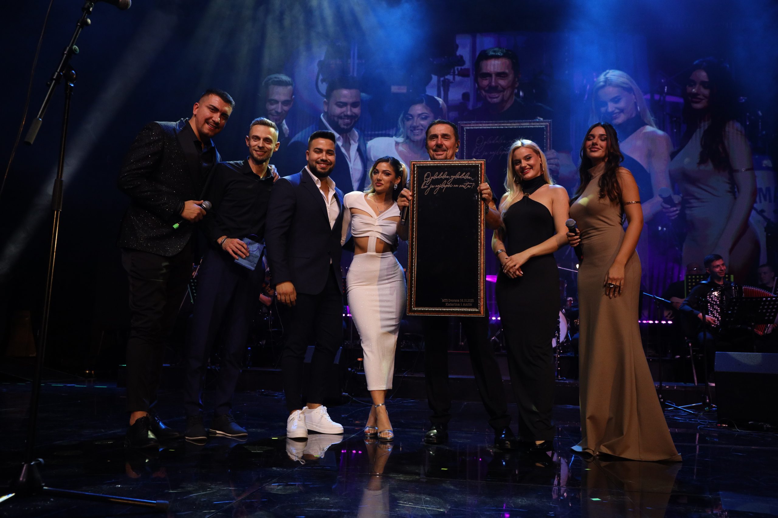 Pogledajte koncert Dragana Kojića Kebe o kom danas svi pričaju: Sin mu izjavio da se ženi, ćerka se rasplakala (VIDEO) 13 0A0A0030