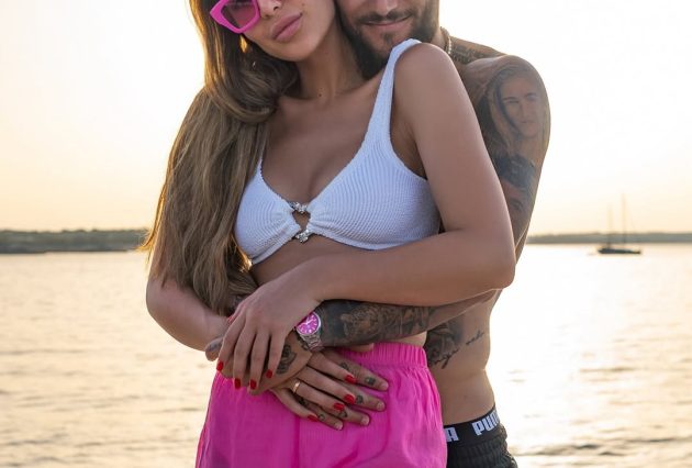 2 anos casados 👰🏻 ♀️🤵🏻 ♂️💒 te quiero con locura 🤍. an eternity to go ✨ 1