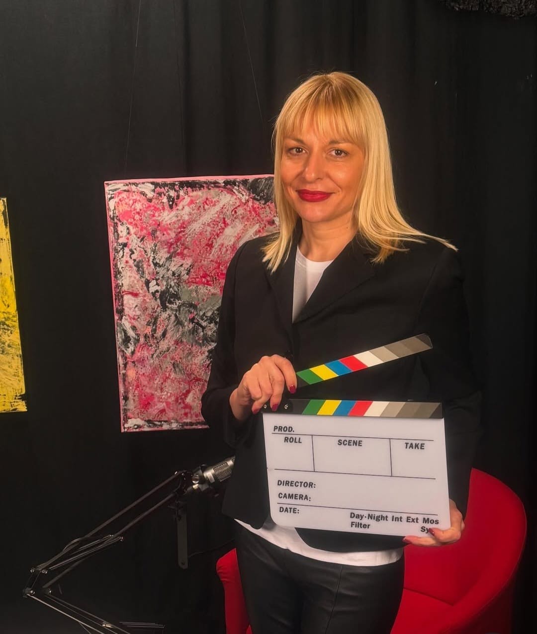 Voditeljka predstavlja izložbu slika u Beogradu: "To je čitav koncept i opus mog rada" 6 8283639d edad 412c 9eaf 2aa2c623d89d