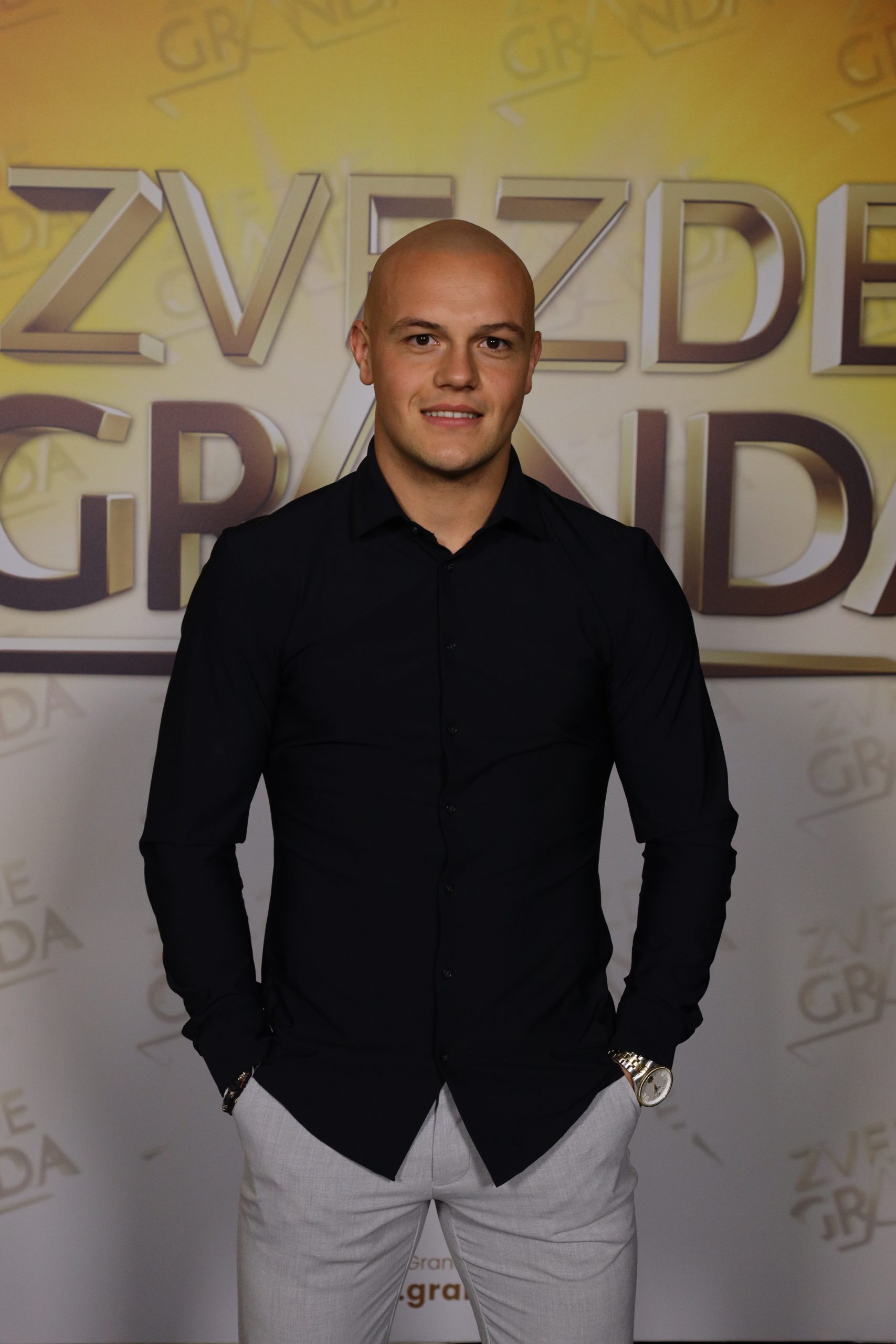 Ekskluzivno: Upoznajte kandidate koji večeras osvajaju Grandovu scenu 10 ALEKSANDAR MIJATOVIC 28 GOD. WELS AUSTRIJA 1