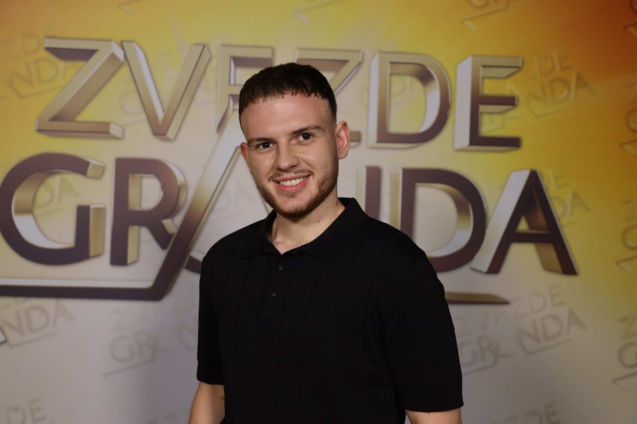 Ekskluzivno: Upoznajte kandidate koji večeras osvajaju Grandovu scenu 30 ANDRIJA NOVKOVIC 17 GOD. RASKA 1