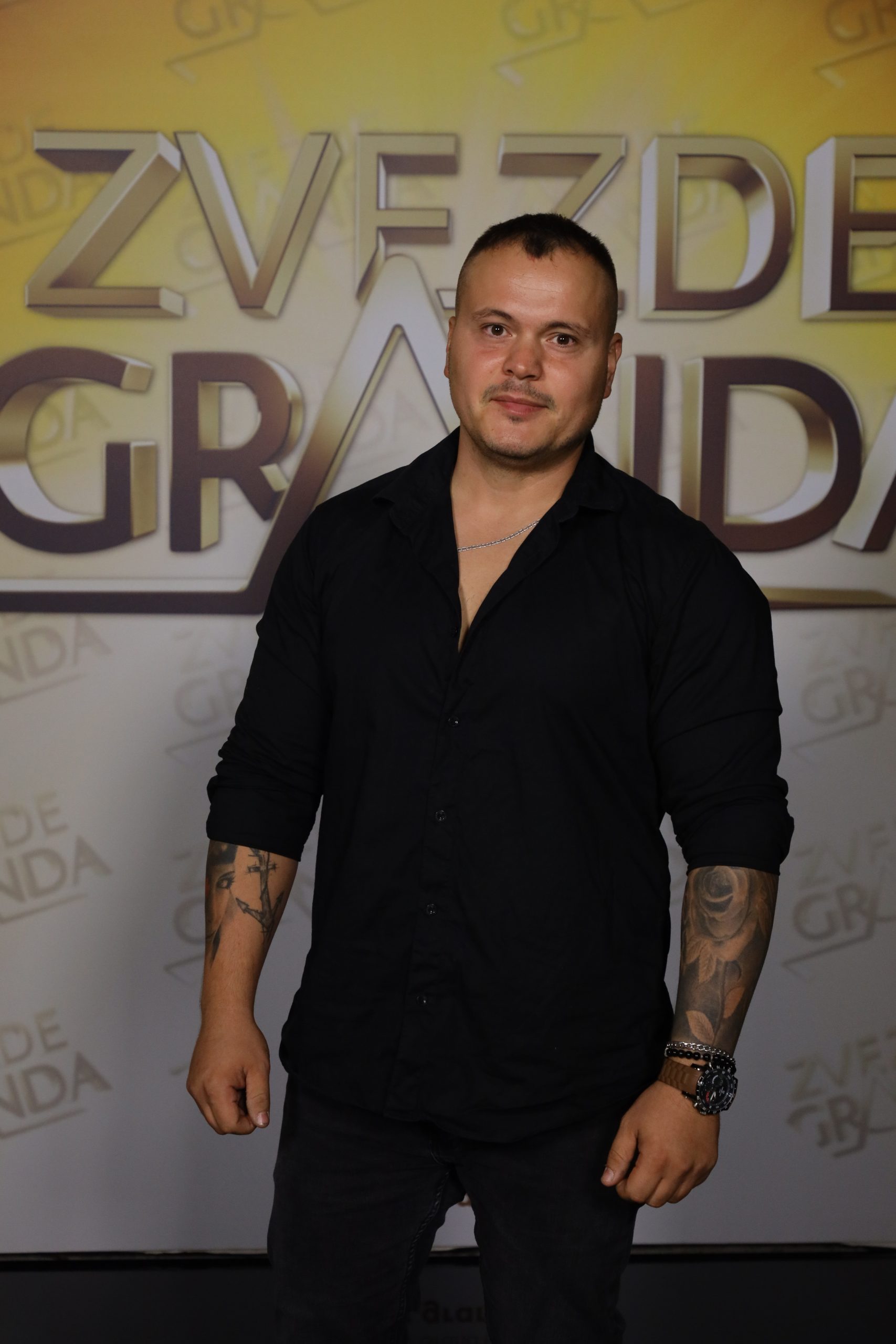 DANIJEL DOZIC 35 GOD. PODGORICA CG 6