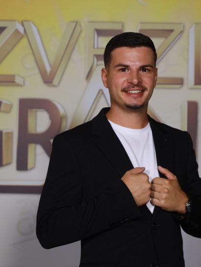 DEJAN SIMEUNOVIC 25 GOD. BIJELJINA RS 12