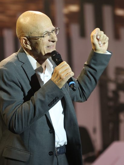 Mugdin Nuhanović ostvaruje muzički san u 68. godini: "Imate stari šarm" 27 E08A4524