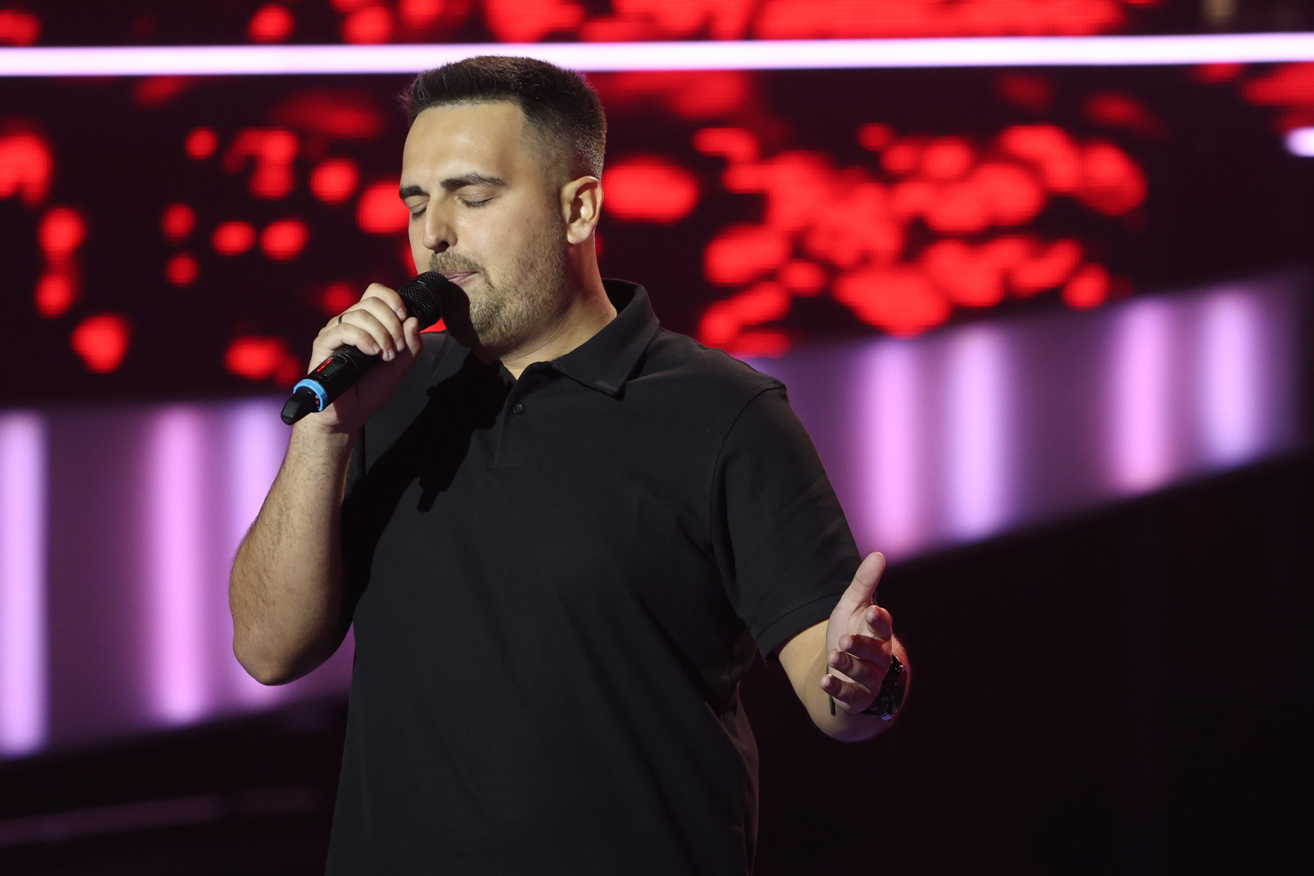 Dara bez komentara, žiri podeljen zbog momka iz Jablanice: ''Nije me dotaklo'' 5 E08A9375