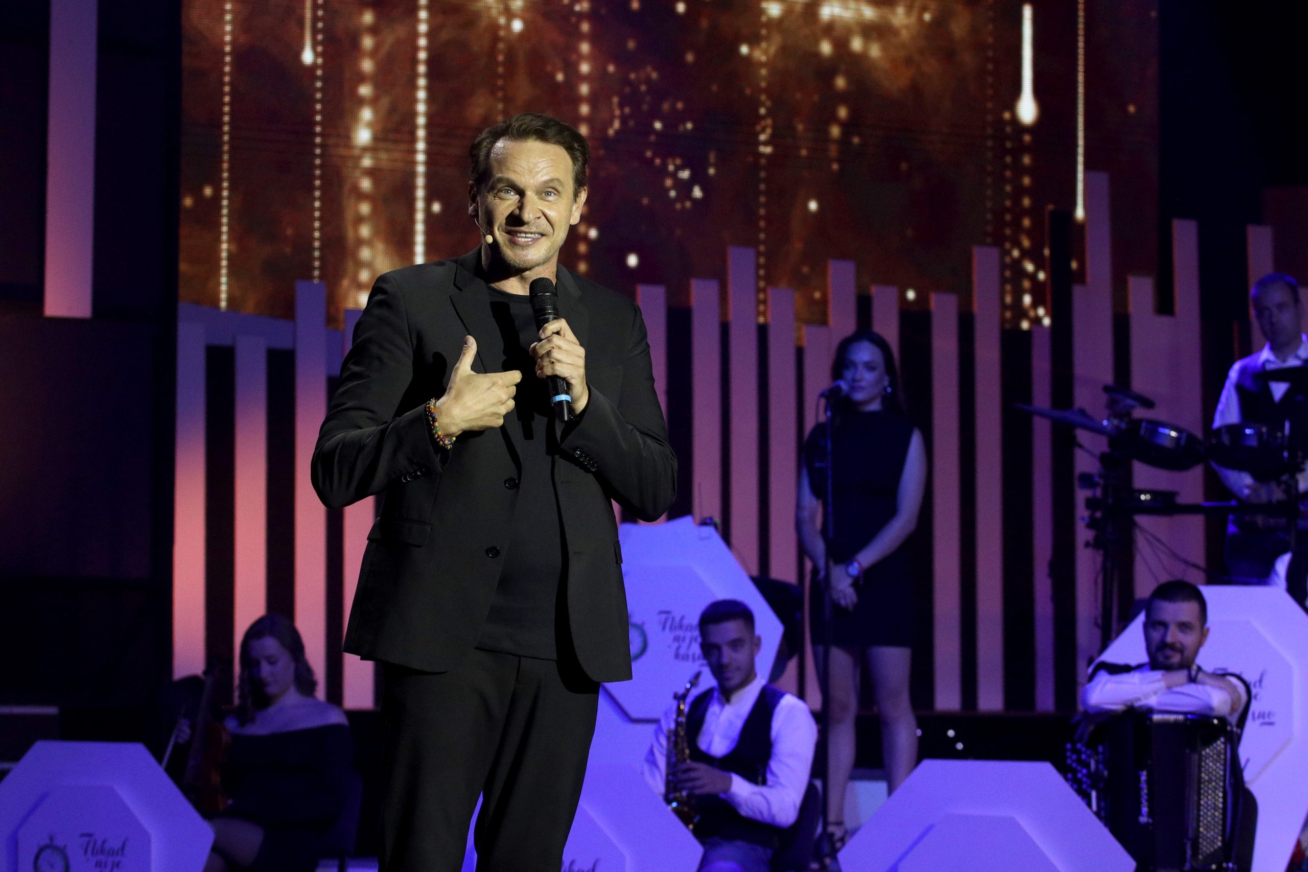 Enis Bešlagić je u jednoj stvari pravi maher, ali ne želi to više da radi: "Rekao sam da znam i više neću" VIDEO 7 ENIS BESLAGIC NNK SNIMANJE 08102025 FOTO MUNJA 20 ok