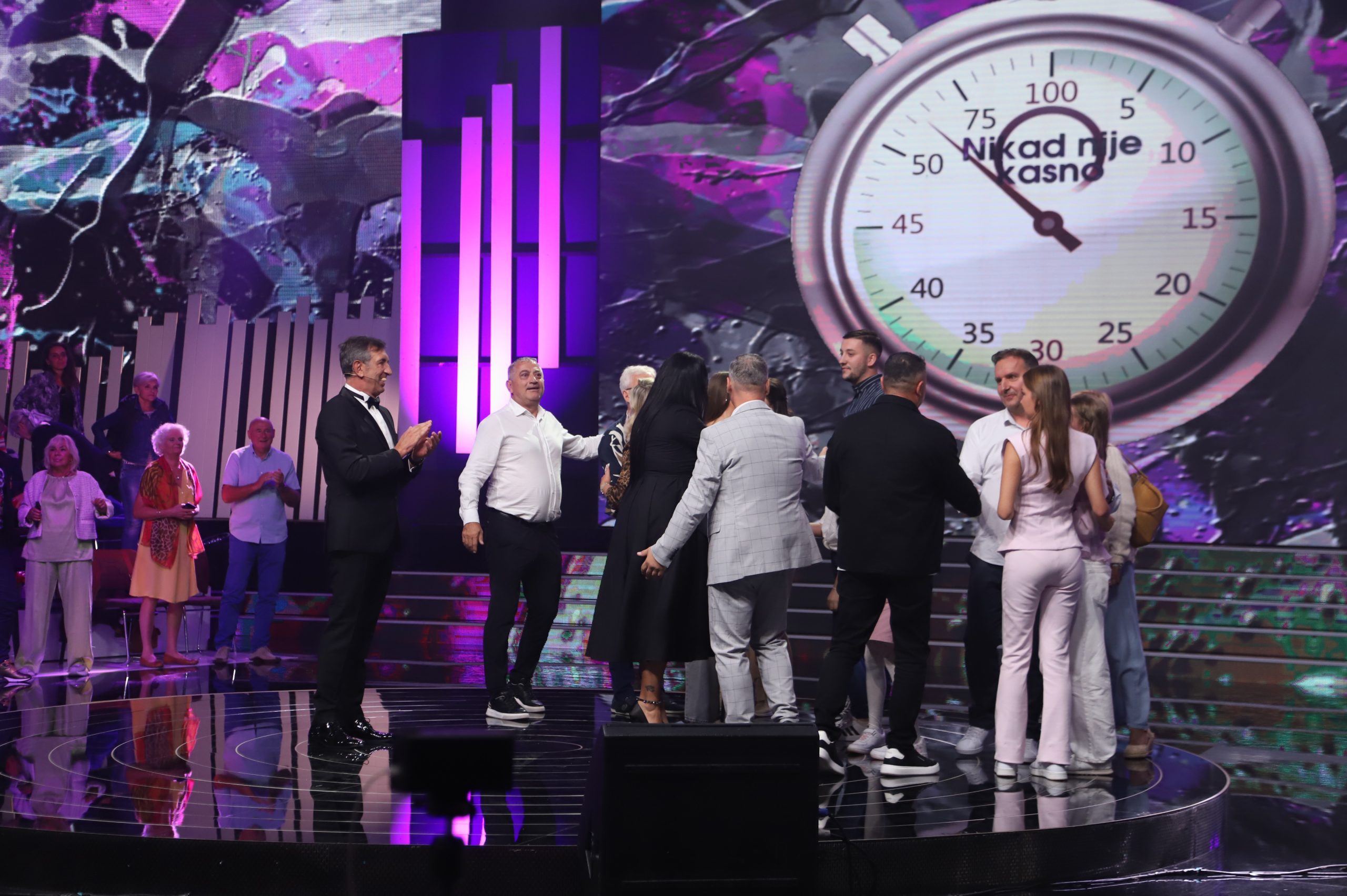 Jedan kandidat ispada, drugi ide dalje: Ovo je trenutni presek glasova u "Nikad nije kasno" 8 IMG 2235