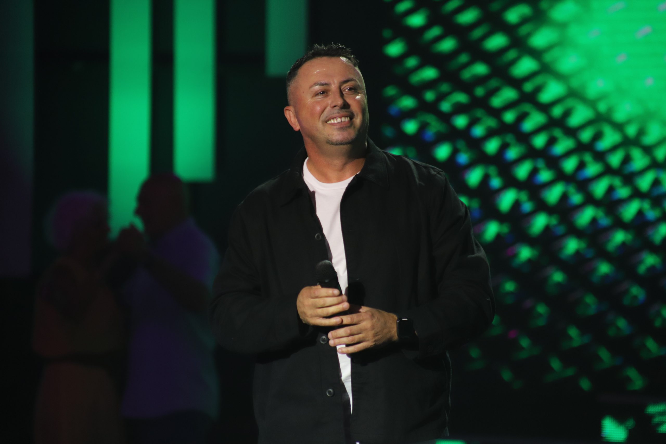 Jedan kandidat ispada, drugi ide dalje: Ovo je trenutni presek glasova u "Nikad nije kasno" 9 IMG 2655