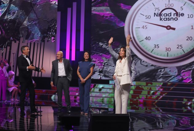 Žika emotivan nakon odluke žirija, evo ko je prošao u sledeći krug: "Meni se lično ne rastaje ni od koga od vas..." 14 IMG 3062