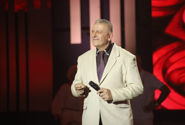 Vlasnik kafane iz Beograda zatvorio emisiju pesmom za sva vremena: "Vi živite muziku" 15 IMG 6372