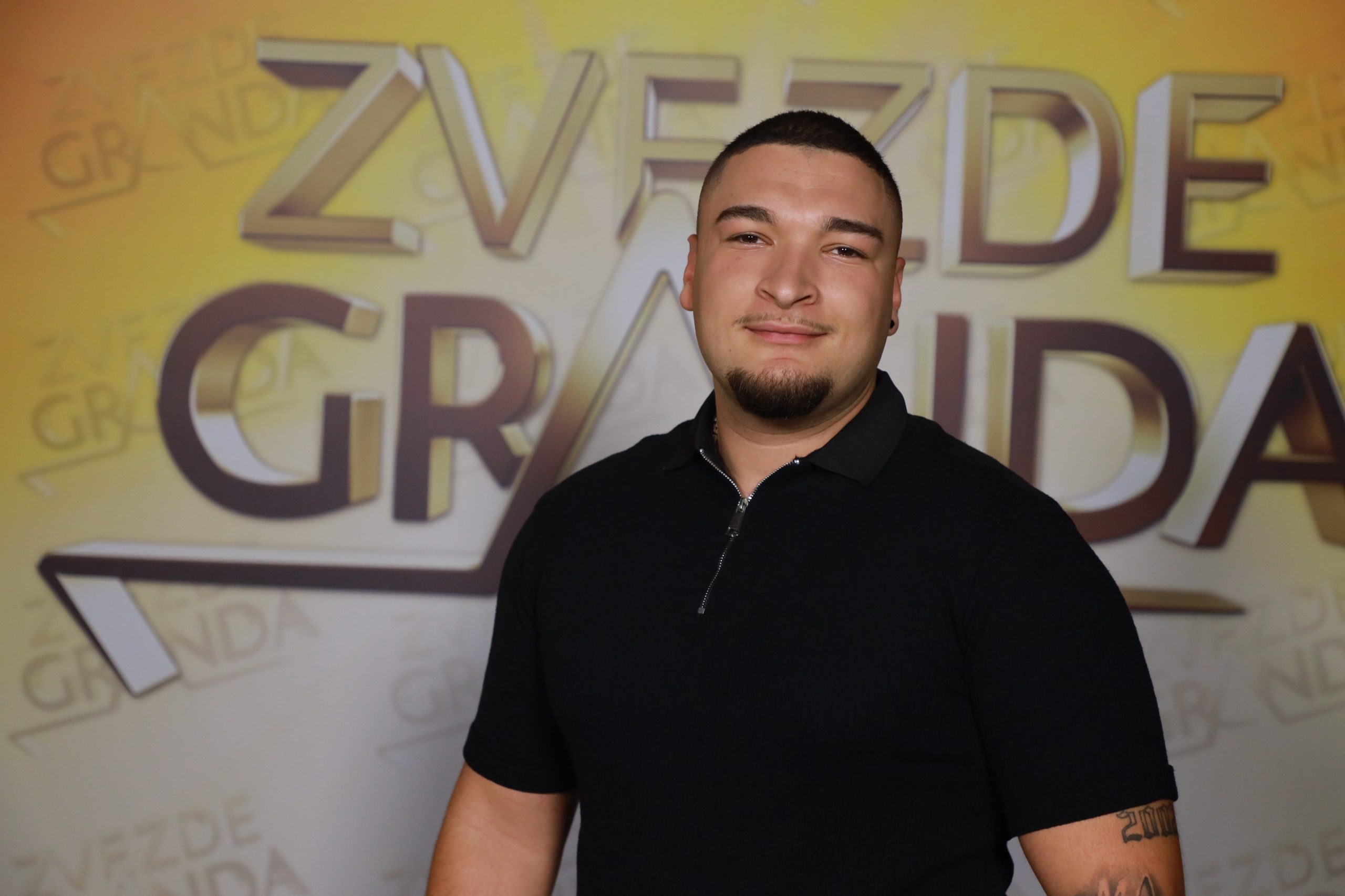 Od molera do doktorskih studija: Oni pevaju večeras u "Zvezdama Granda" 13 KERIM PUSILO 22 GOD. GORADZDEBIH 2