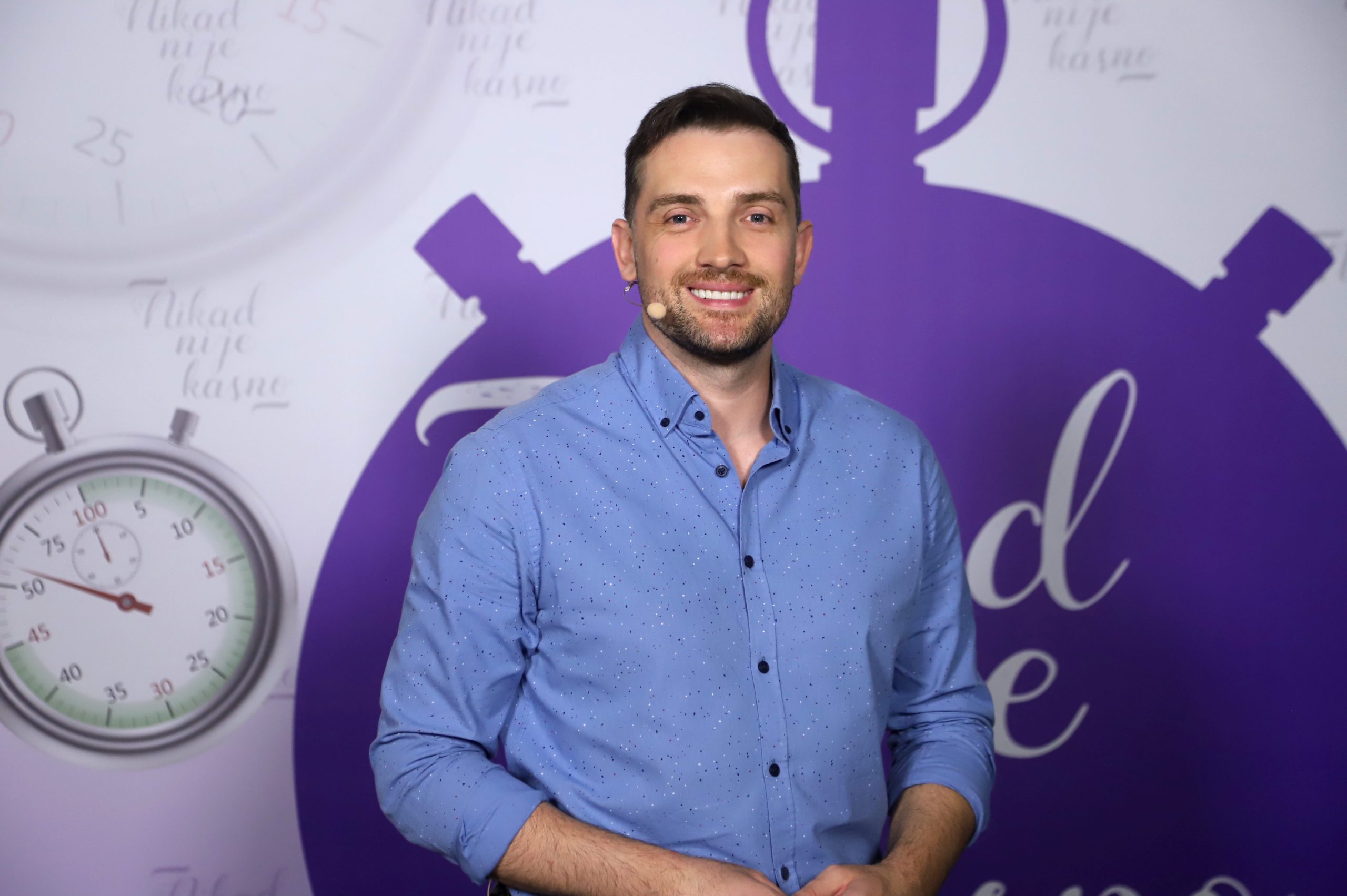 INTERVJU Mirza Selimović o žiriju Zvezda Granda i Saši Popoviću: "To je priča na čvrstim temeljima" VIDEO 5 MIRZA SELIMOVIC NNK SNIMANJE 29092025 FOTO ELENA 44 ok