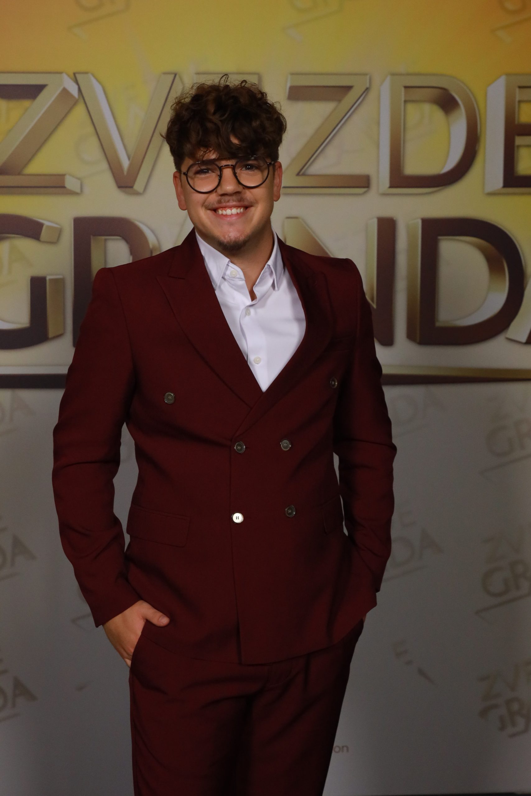 Nenad Horvat otkrio kakva je Dara Bubamara van scene Zvezda Granda: "Često se viđamo" (VIDEO) 6 NENAD HORVAT 22 GOD. FUTOG 12