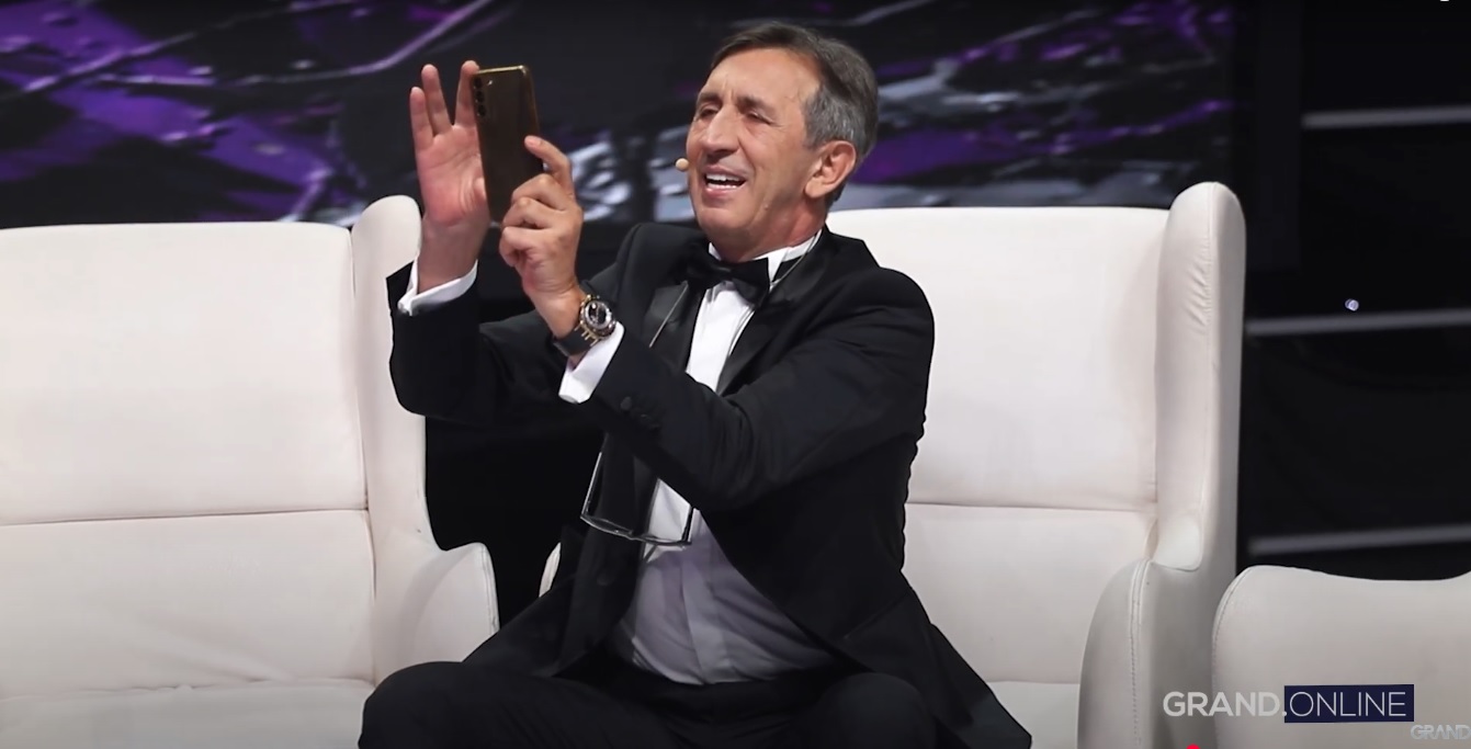 Zavirite iza scene večerašnje emisije "Nikad nije kasno", Žika sve zabeležio svojom kamerom VIDEO 8 NNK beksejdz 4