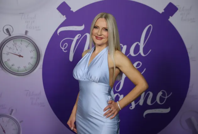 Olivera Ćeha zbog ljubavi napustila pevanje, majka bila protiv njene udaje: "Nije mi bilo lako" VIDEO 12 OLIVERA CEHA 50 GOD. HELSINBORG 1