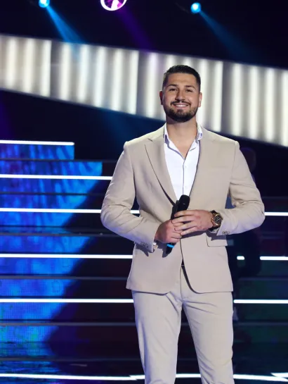 "Naš grad" Elvis Mešinović objavio prvu pesmu nakon finala Zvezda Granda VIDEO 14 PB ELVIS MESINOVIC ZG SNIMANJE 23092025 FOTO MUNJA 1 ok