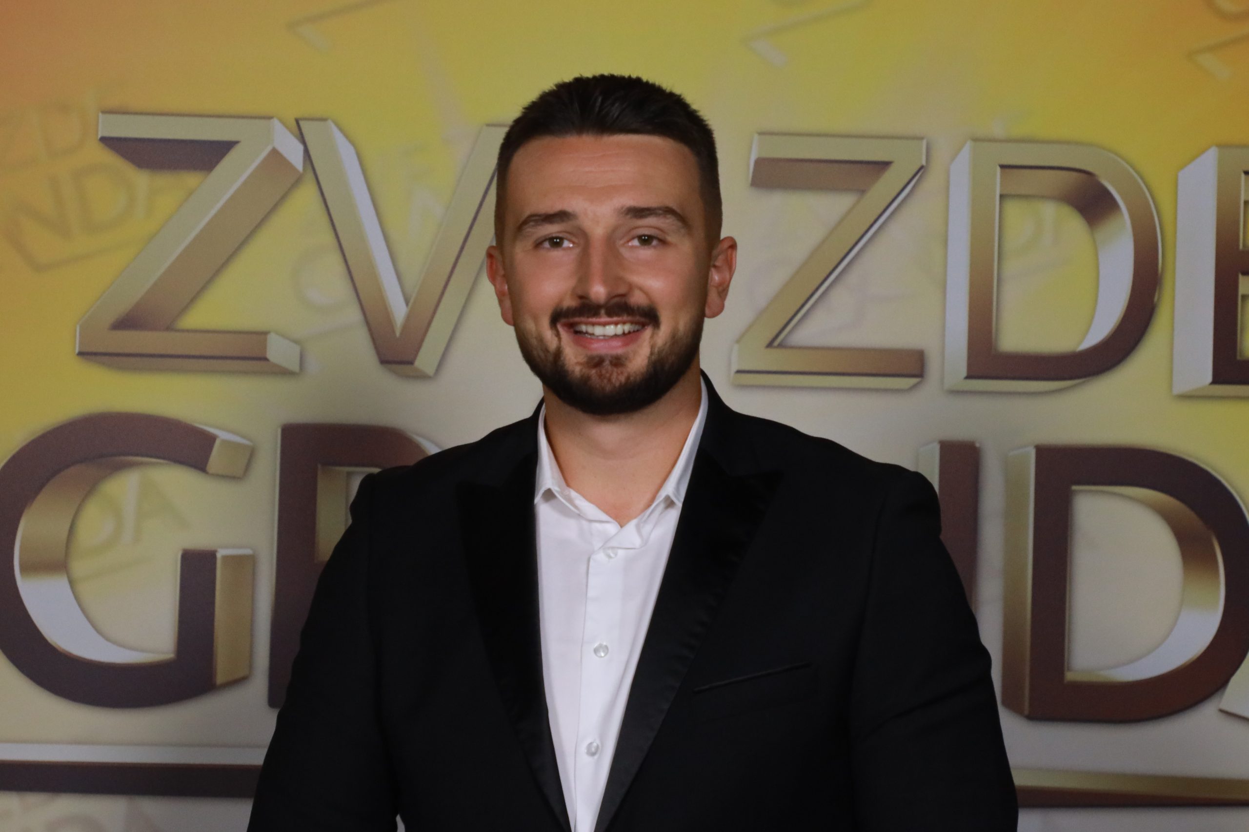 Od molera do doktorskih studija: Oni pevaju večeras u "Zvezdama Granda" 22 RAMIZ BULAGIC 27 GOD. SARAJEVO BIH 6