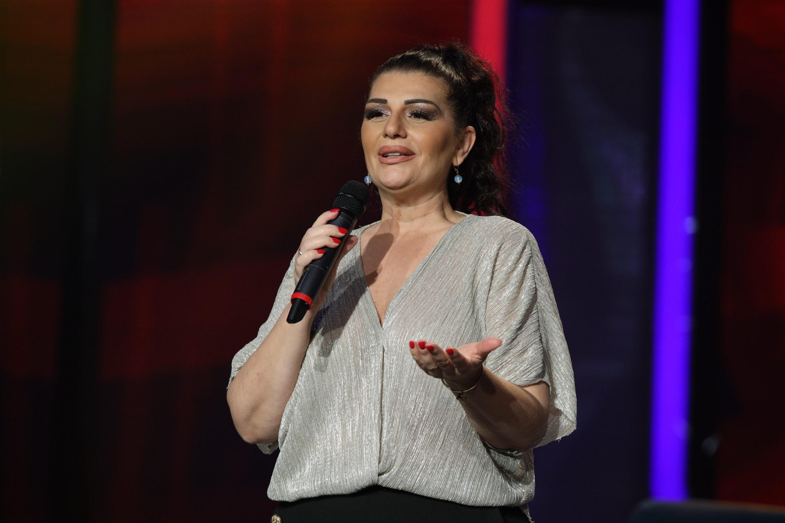 INTERVJU Sanja Maletić o ćerki Vanji i povratku na scenu: "Sada mogu da je bez griže savesti ostavim sa tatom kod kuće" VIDEO 8 SANJA MALETIC PZD SNIMANJE 06102025 FOTO MUNJA 13
