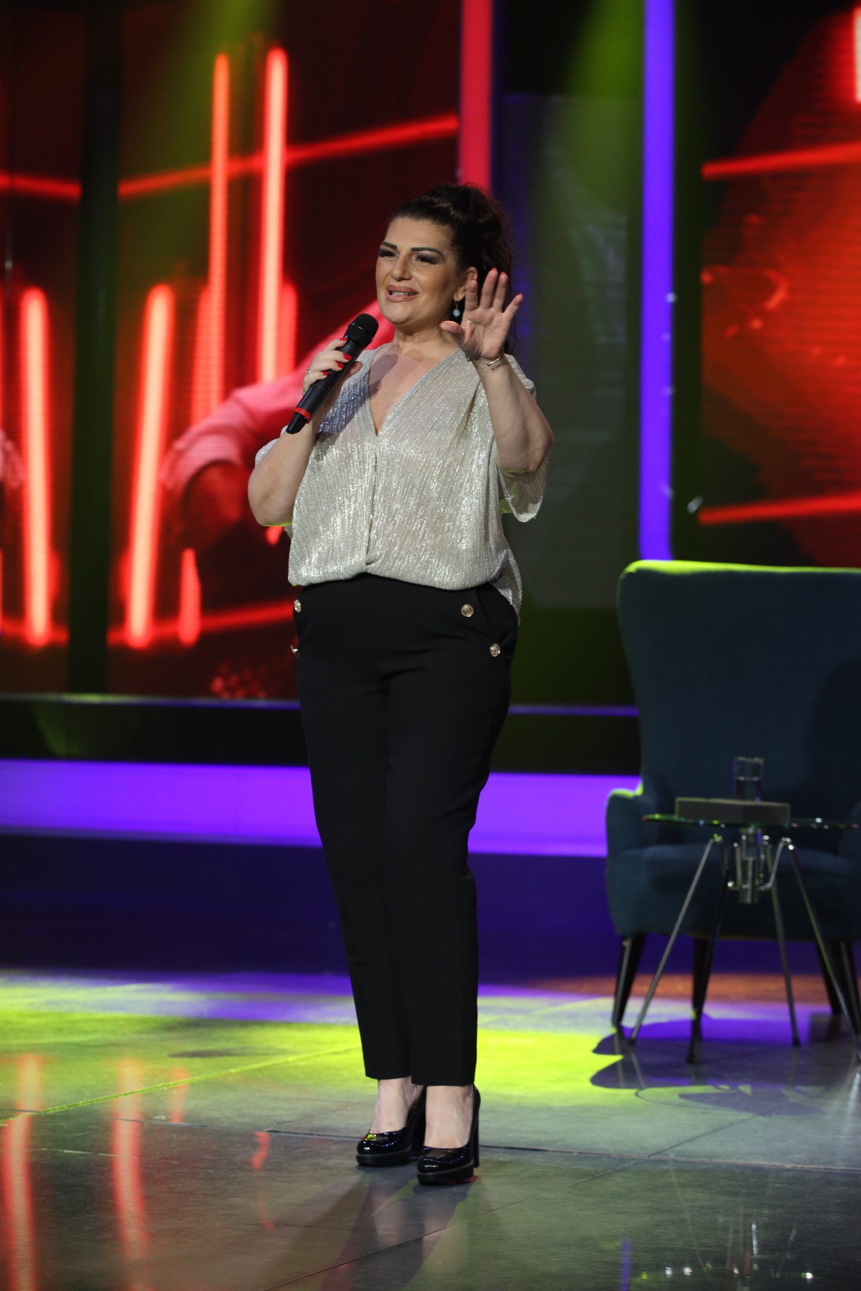 INTERVJU Sanja Maletić o ćerki Vanji i povratku na scenu: "Sada mogu da je bez griže savesti ostavim sa tatom kod kuće" VIDEO 7 SANJA MALETIC PZD SNIMANJE 06102025 FOTO MUNJA 18