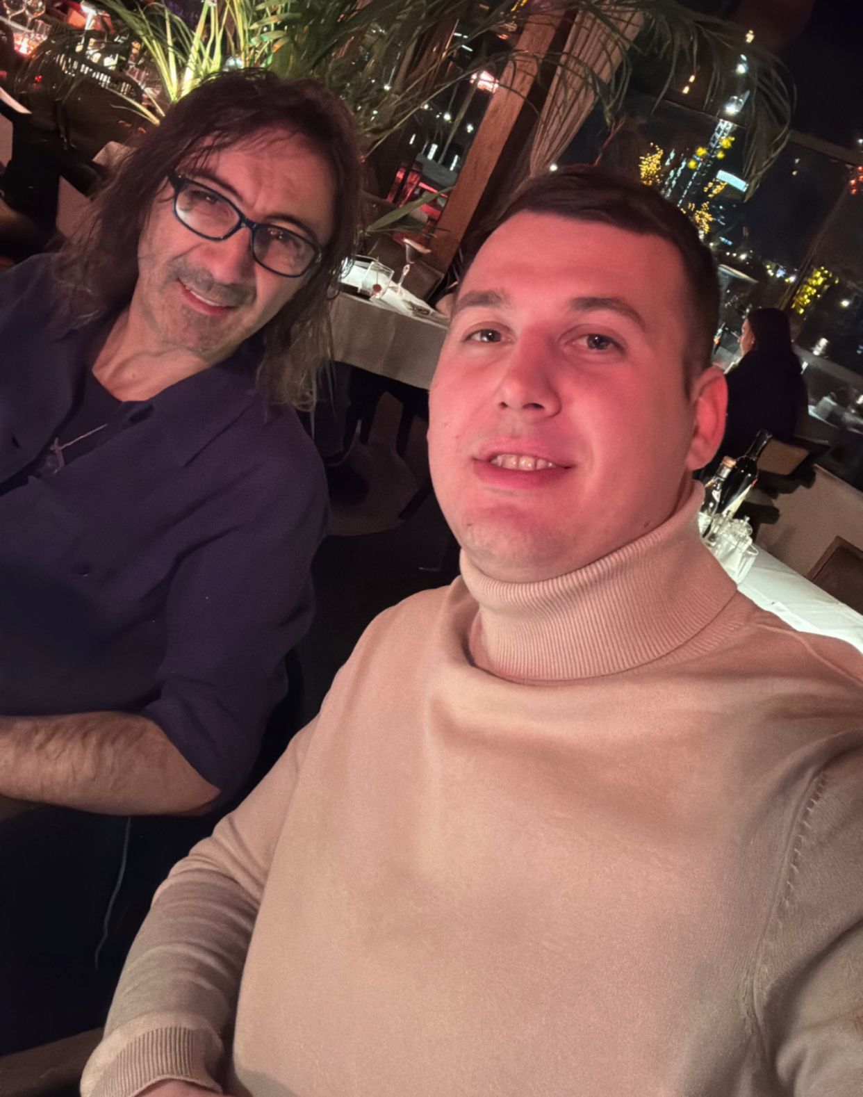 Zbog Halida dobio 200.000 pregleda za samo jedan dan: Ovo je tajna veza između Bešlića i Valentina 7 WhatsApp Image 2025 10 11 at 18.28.30