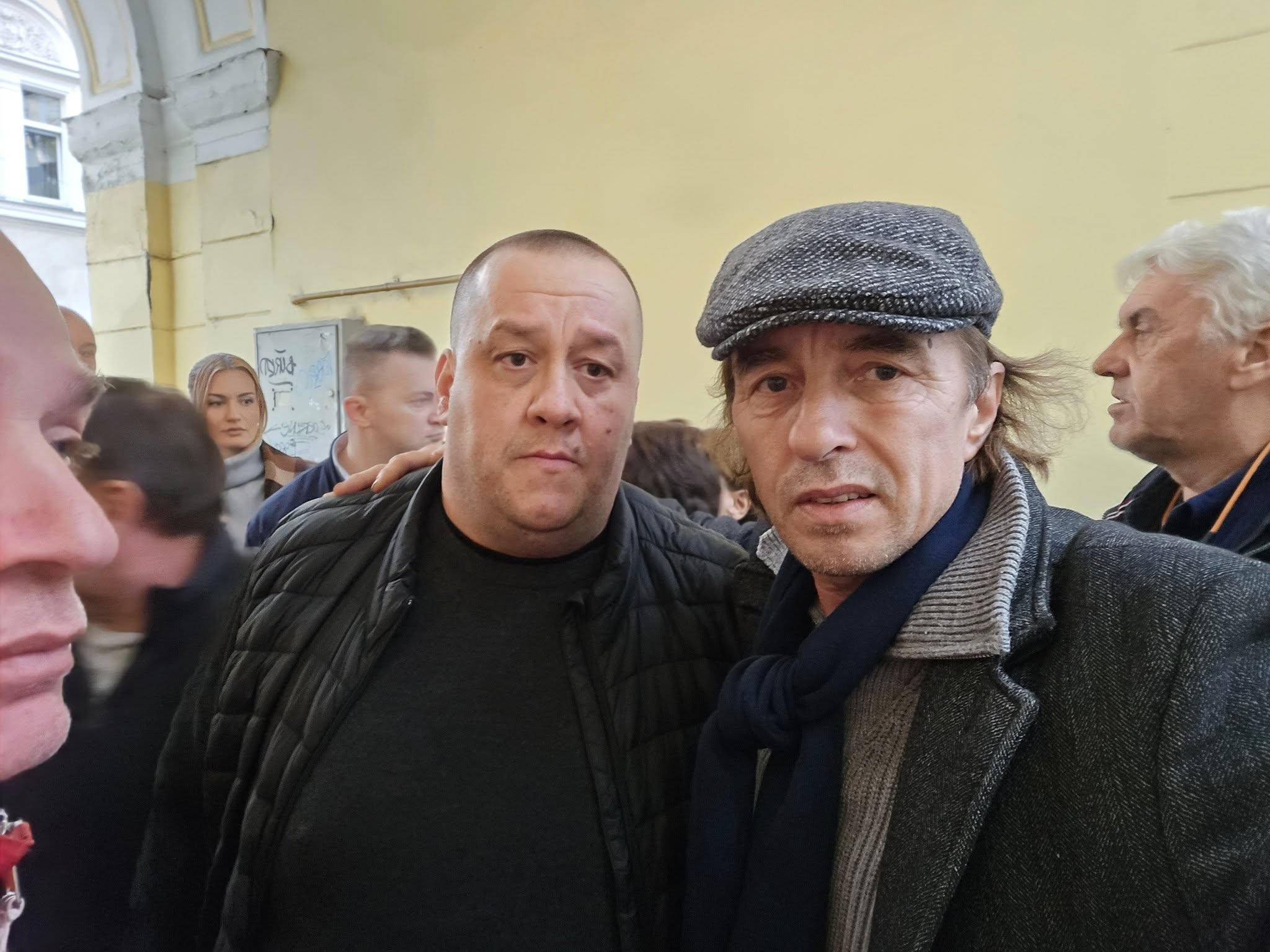 Pevač objavio fotografiju sa sinom Halida Bešlića i otkrio šta se desilo posle sahrane 5 amil biscanin 1