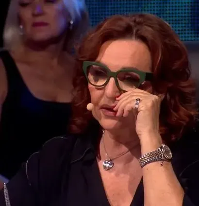 Ana Bekuta se rasplakala tokom snimanja emisije: "Da sam na tvom mestu, ne bih mogla glas da pustim" (VIDEO) 28 ana bekuta place u nikad nije kasno